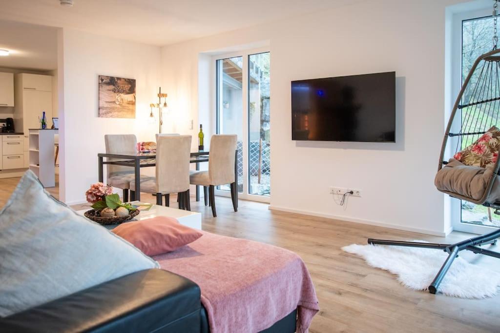 FeWo mit Whirlpool, Infrarot-Sauna & Schwarzwaldblick
