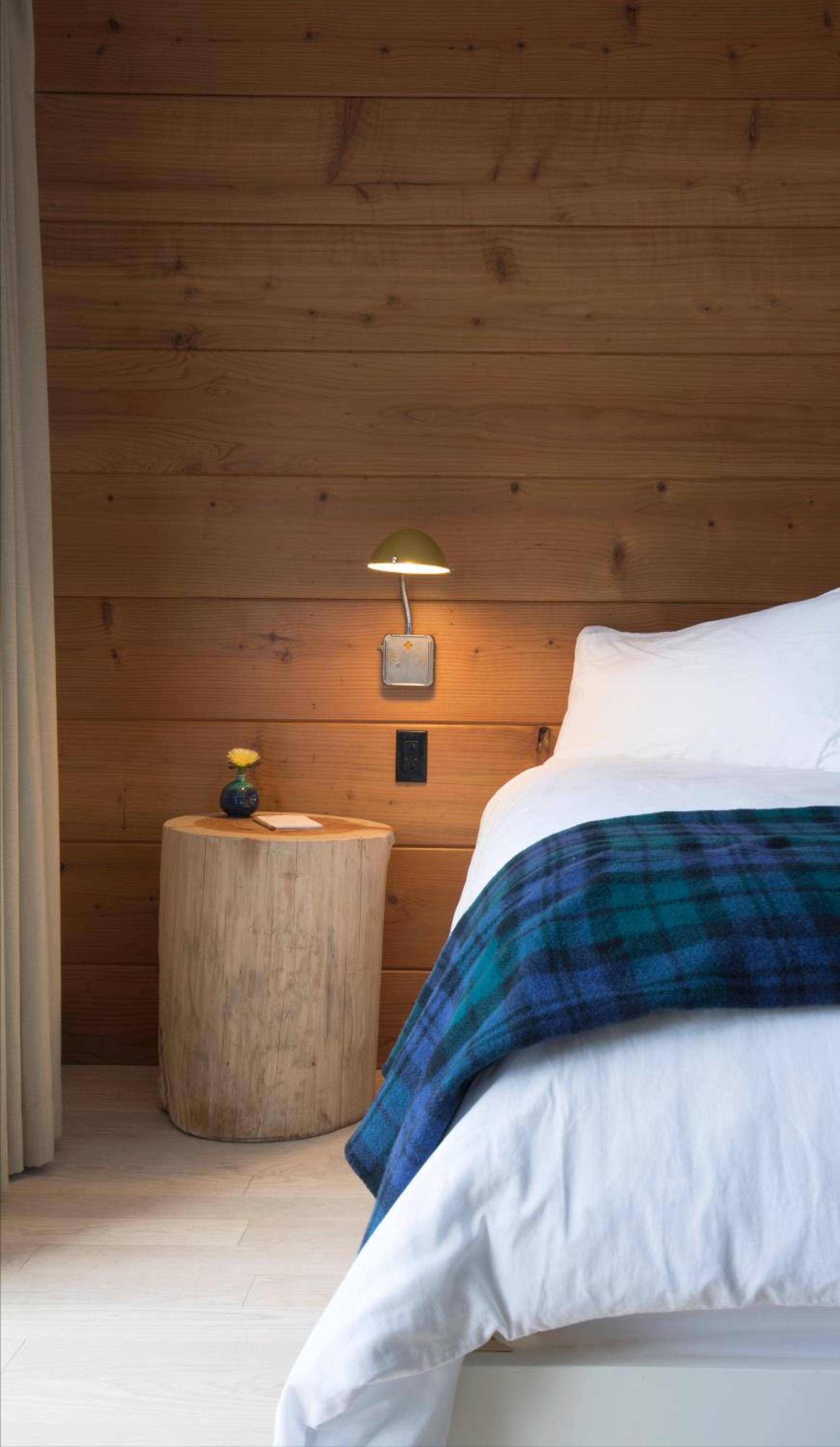 Timber Cove Resort