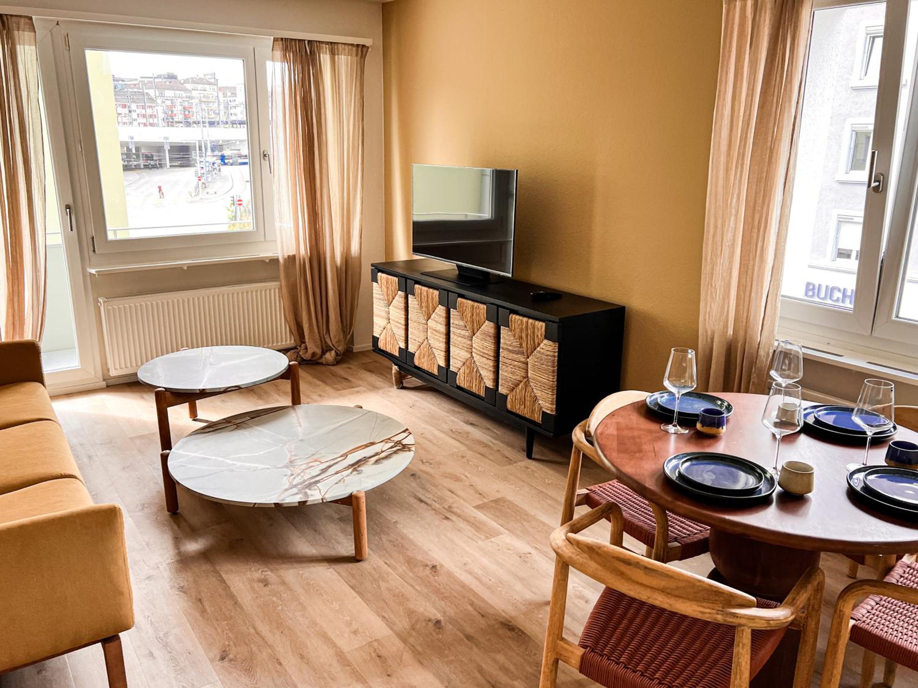 UP&GREAT Apartments - Stylish City Living