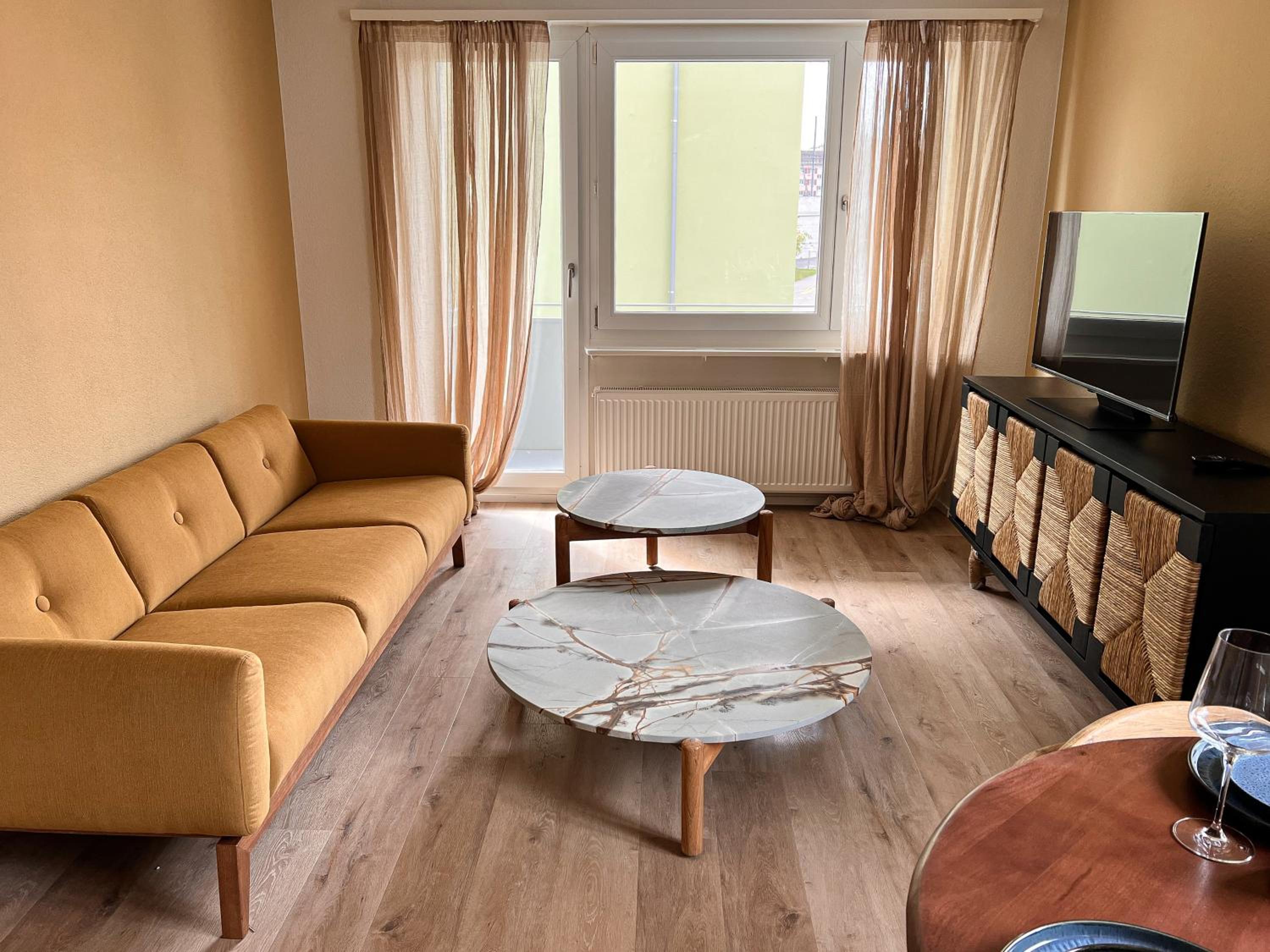 UP&GREAT Apartments - Stylish City Living