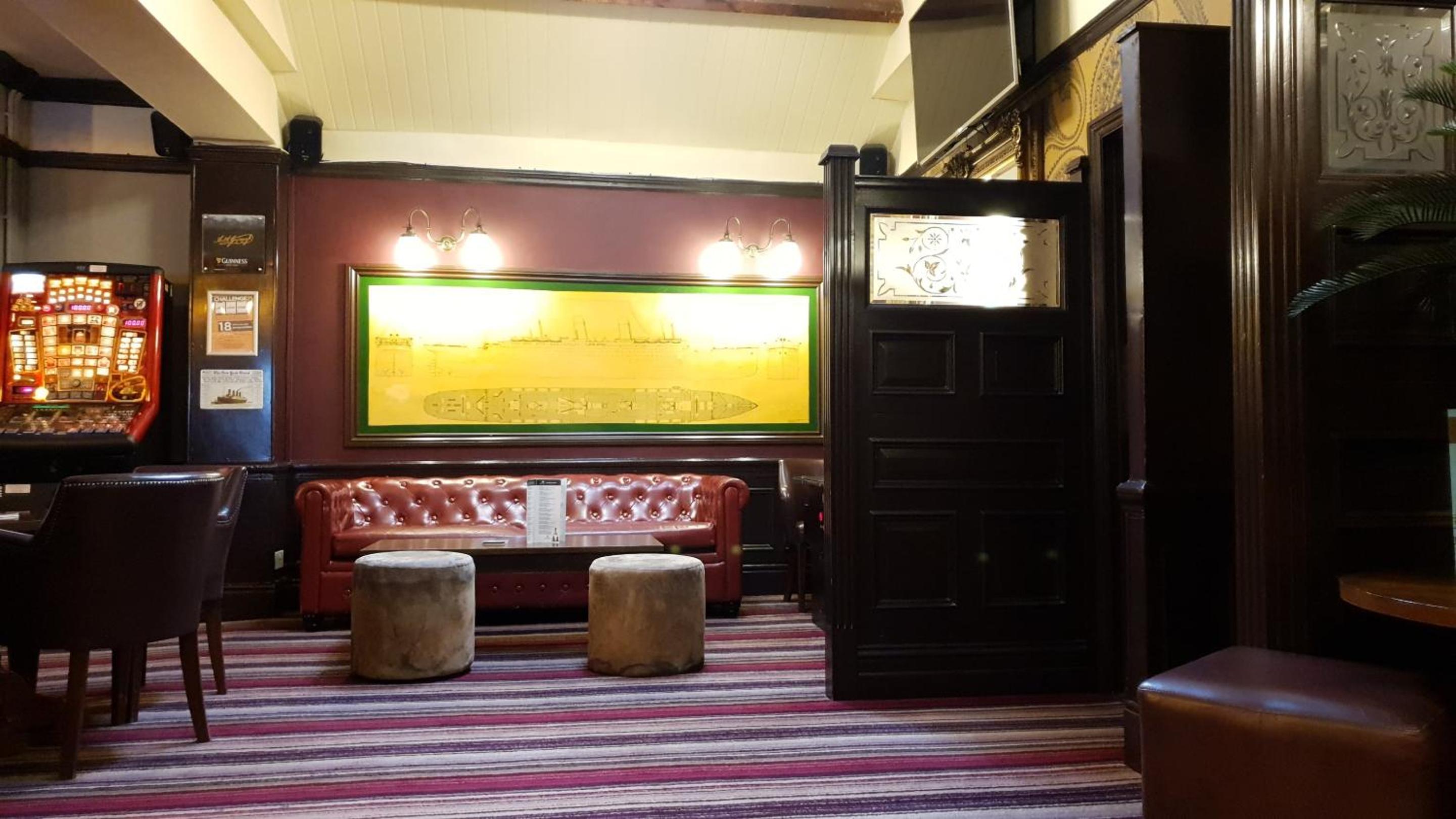 lounge