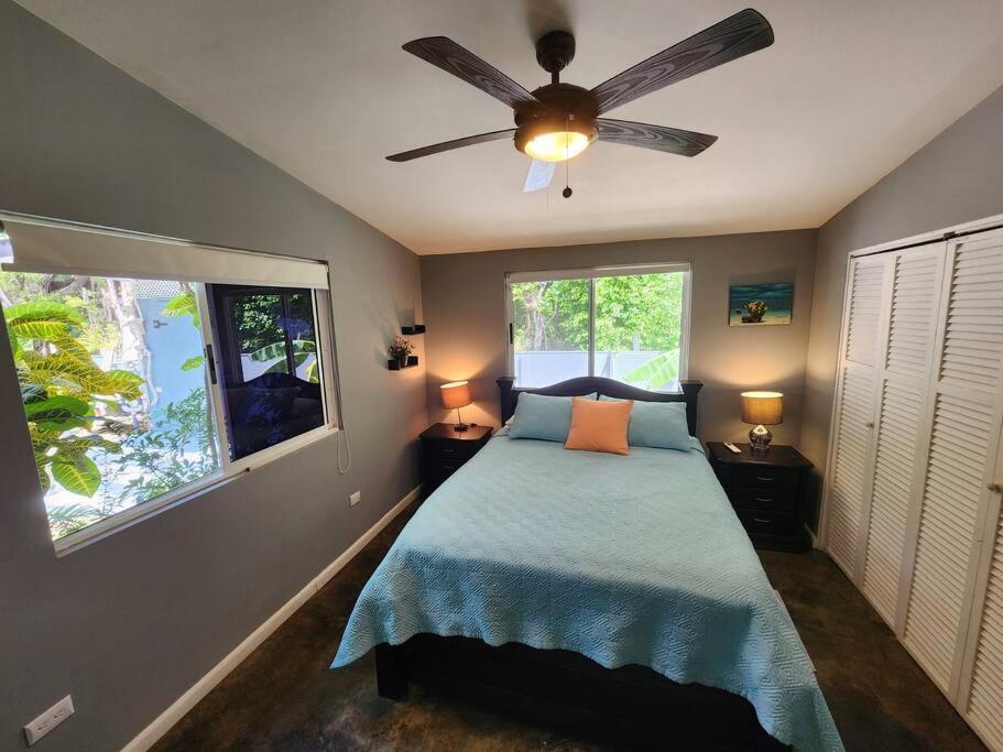 #17A Hermosa Beach Bungalow 1st floor 1 bedroom Apt