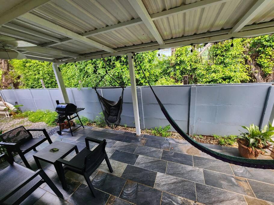 #17A Hermosa Beach Bungalow 1st floor 1 bedroom Apt
