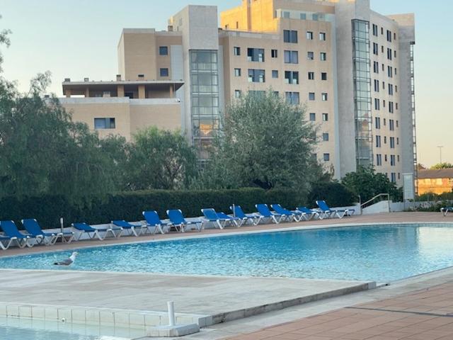 BestHomeStay- Lisbon- Garden, Pool & Garage