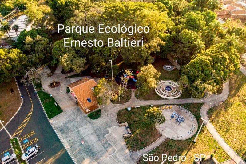 Casa Com Varanda Gourmet