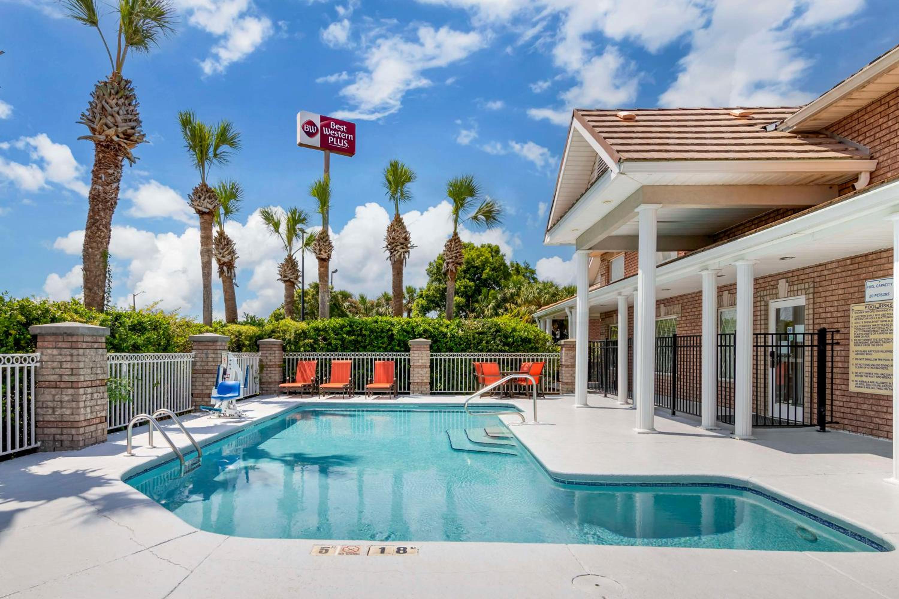 Kingsland Vacations - Best Western Plus Kingsland - Property Image 1