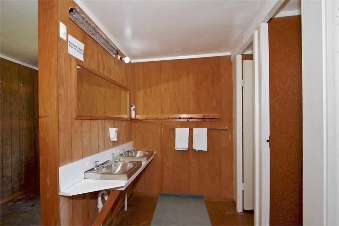 KAHA Lodge