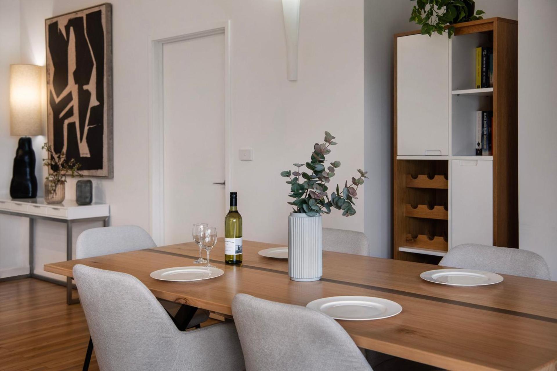 Delfryn - stylish and modern, with great views