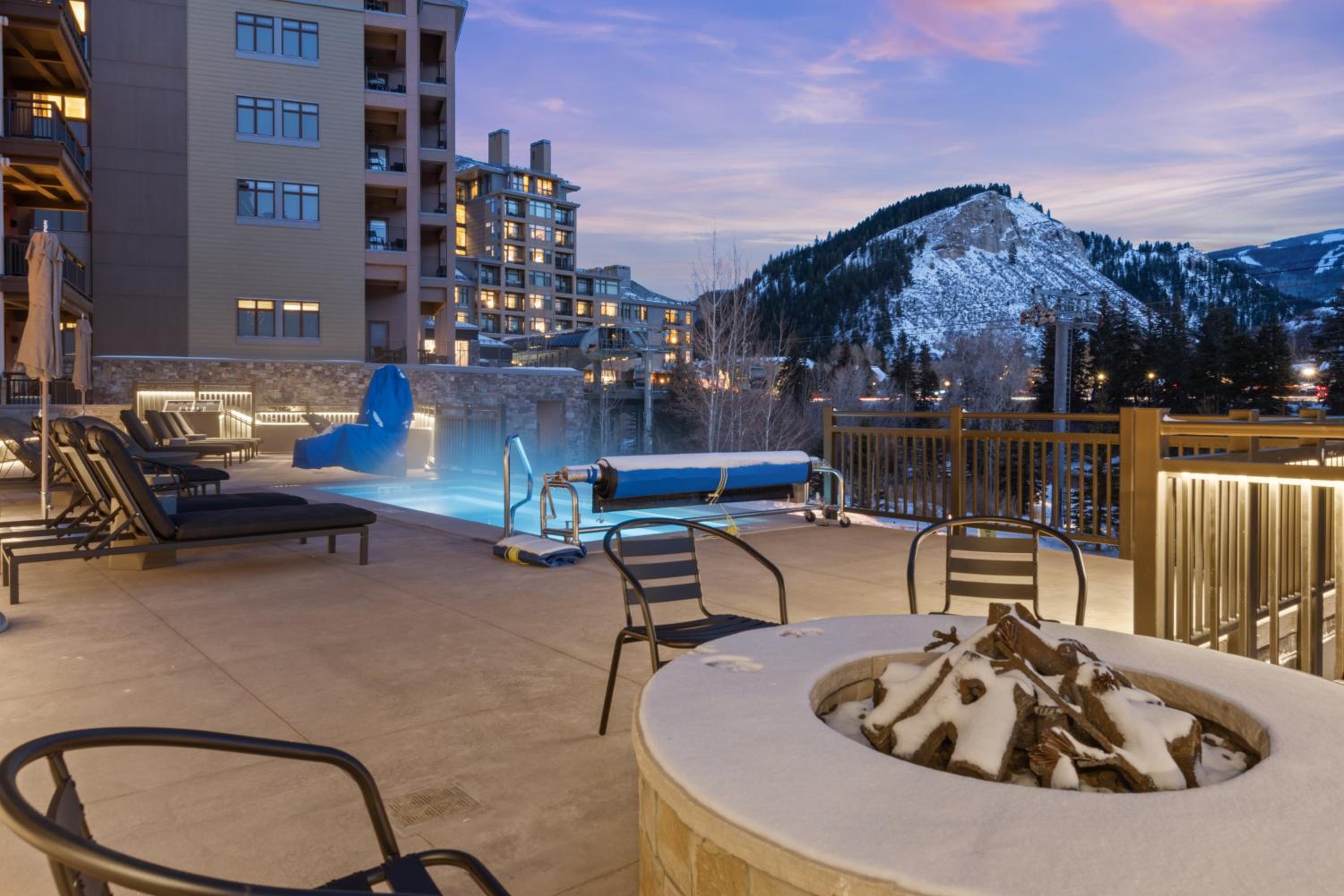 Riverfront Lodge 203 by East West Hospitality - Property Image 6