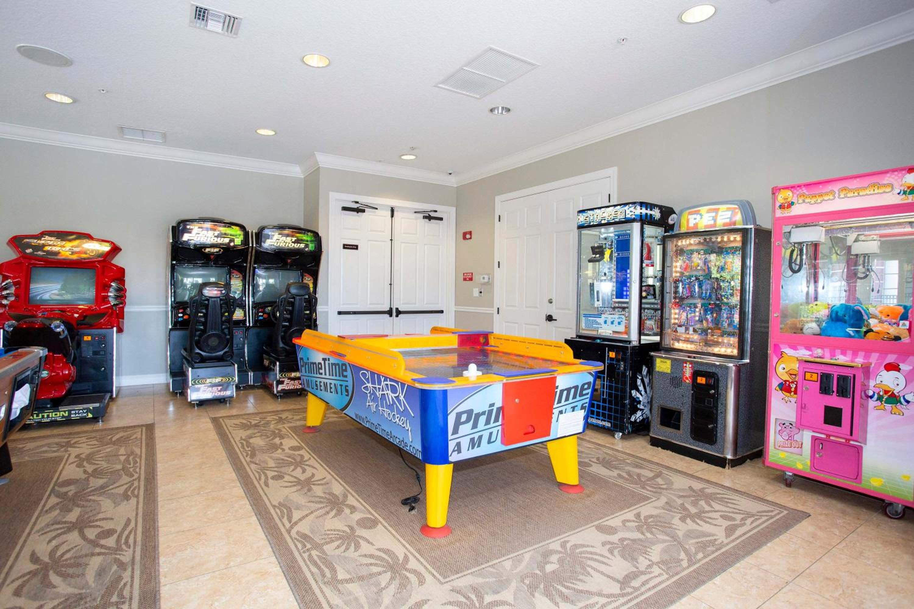 Spacious 3Bed Near Convention Center & Parks