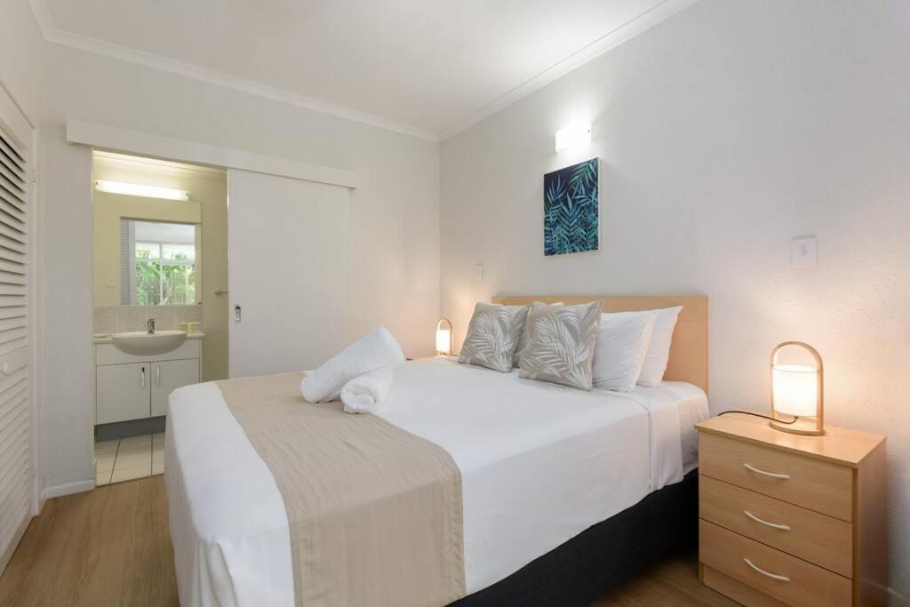 1 Bedroom Apartment Palm Villas #18