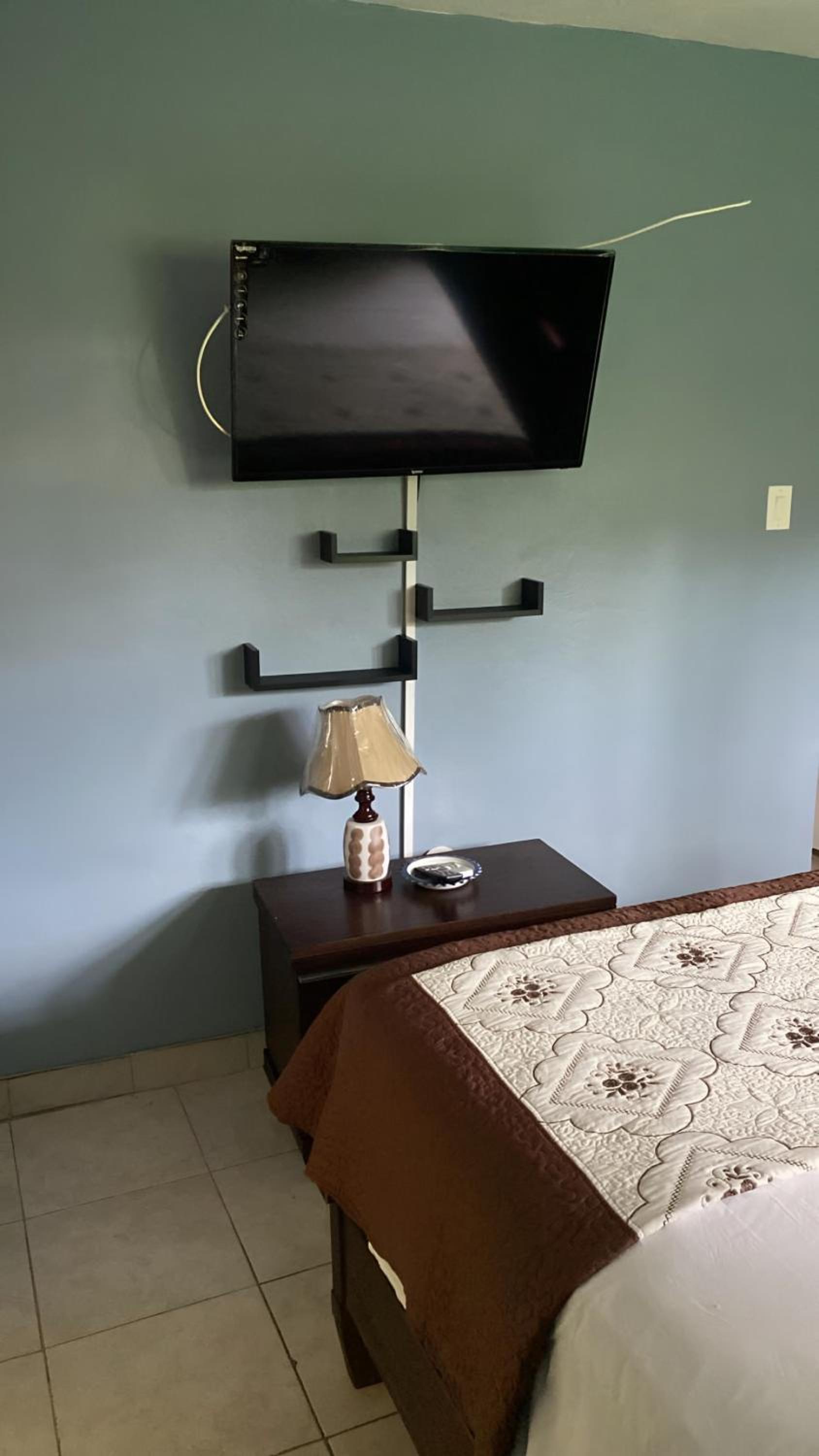 One Bedroom APT