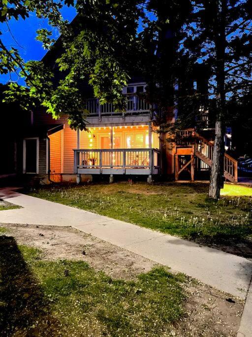 The Perfect Getaway in Renovated Corner Unit