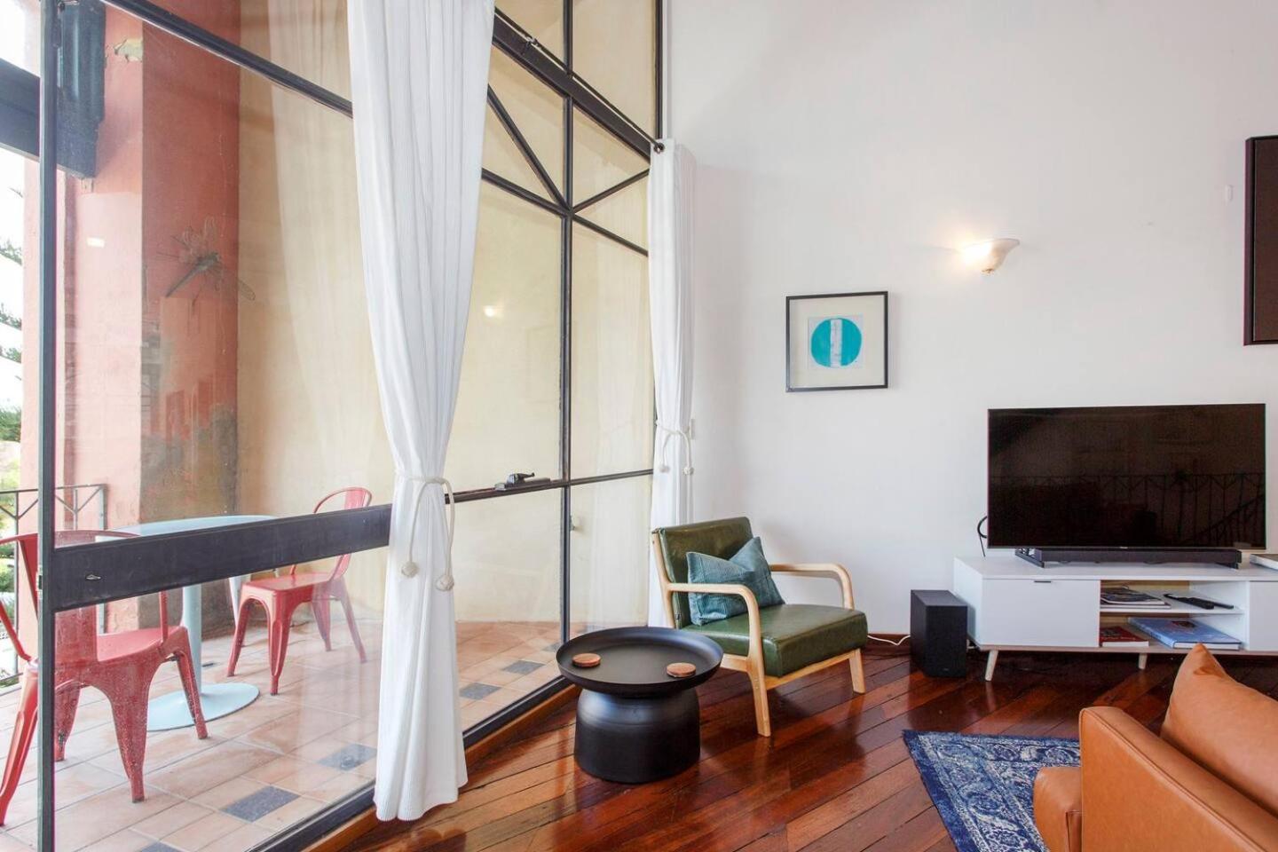 Bathers Beach Loft Rooftop Views