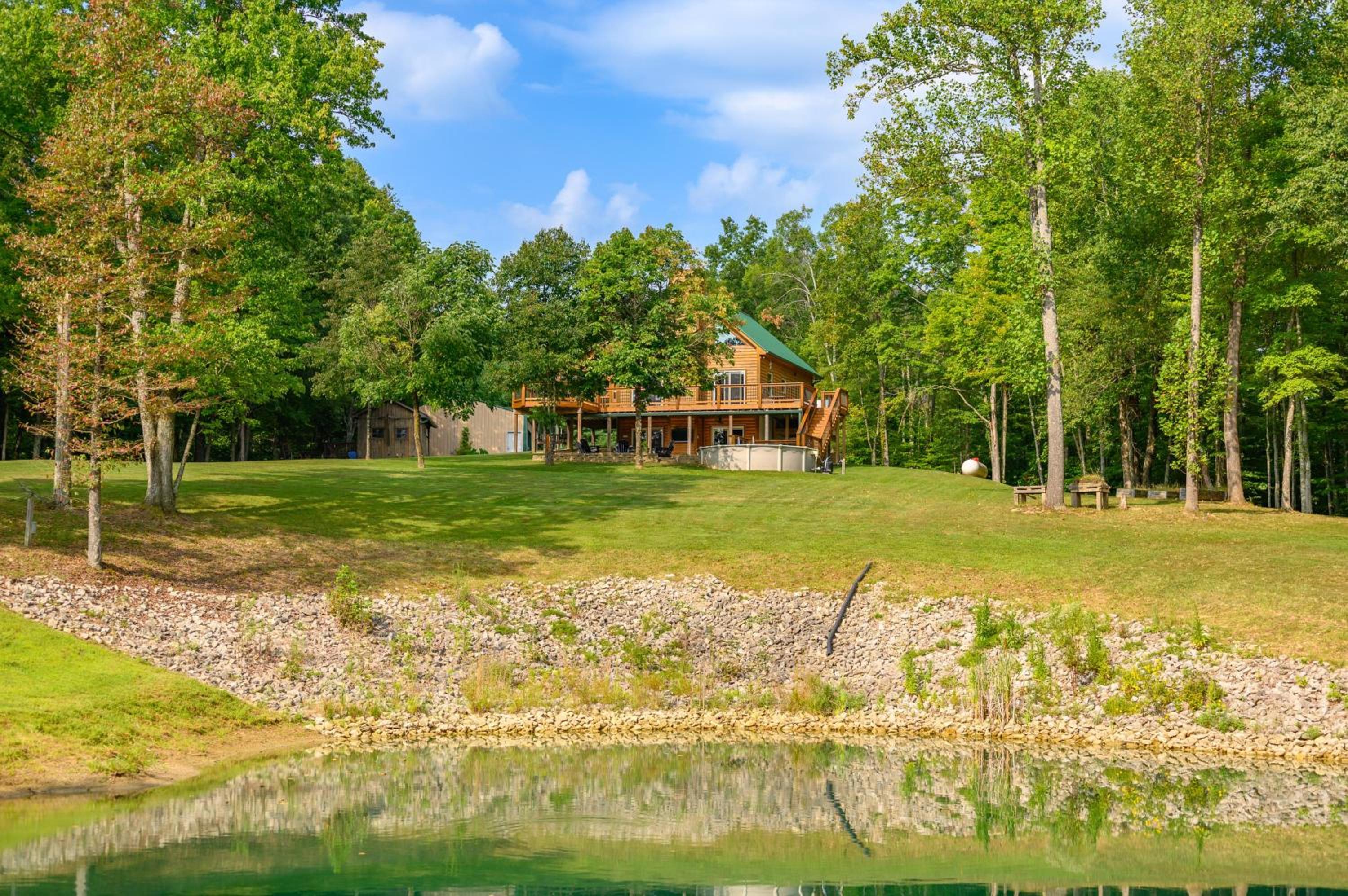 9 Oaks Log Cabin Of Brown County - Property Image 17