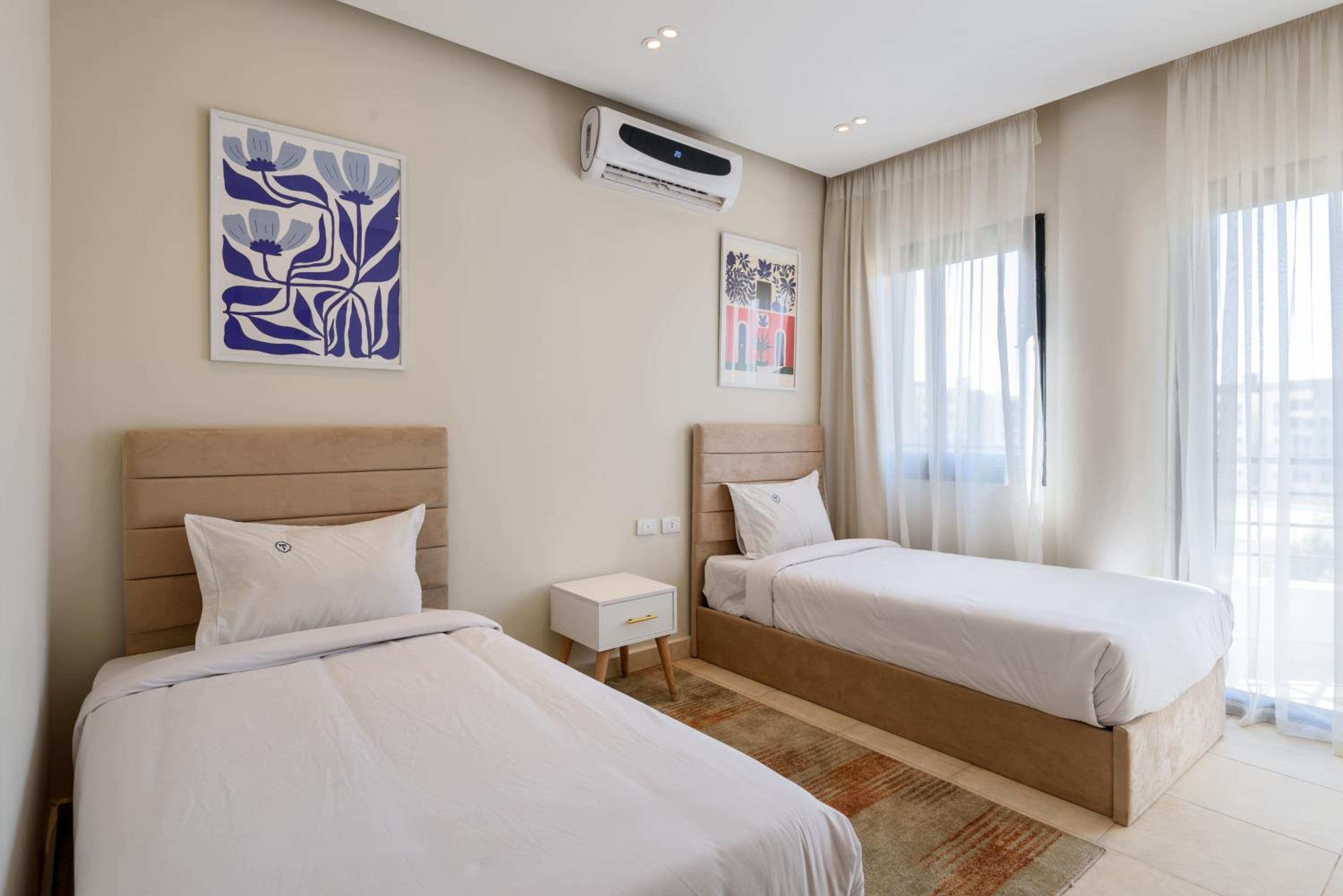 Golden 4BR Villas by Travelholic