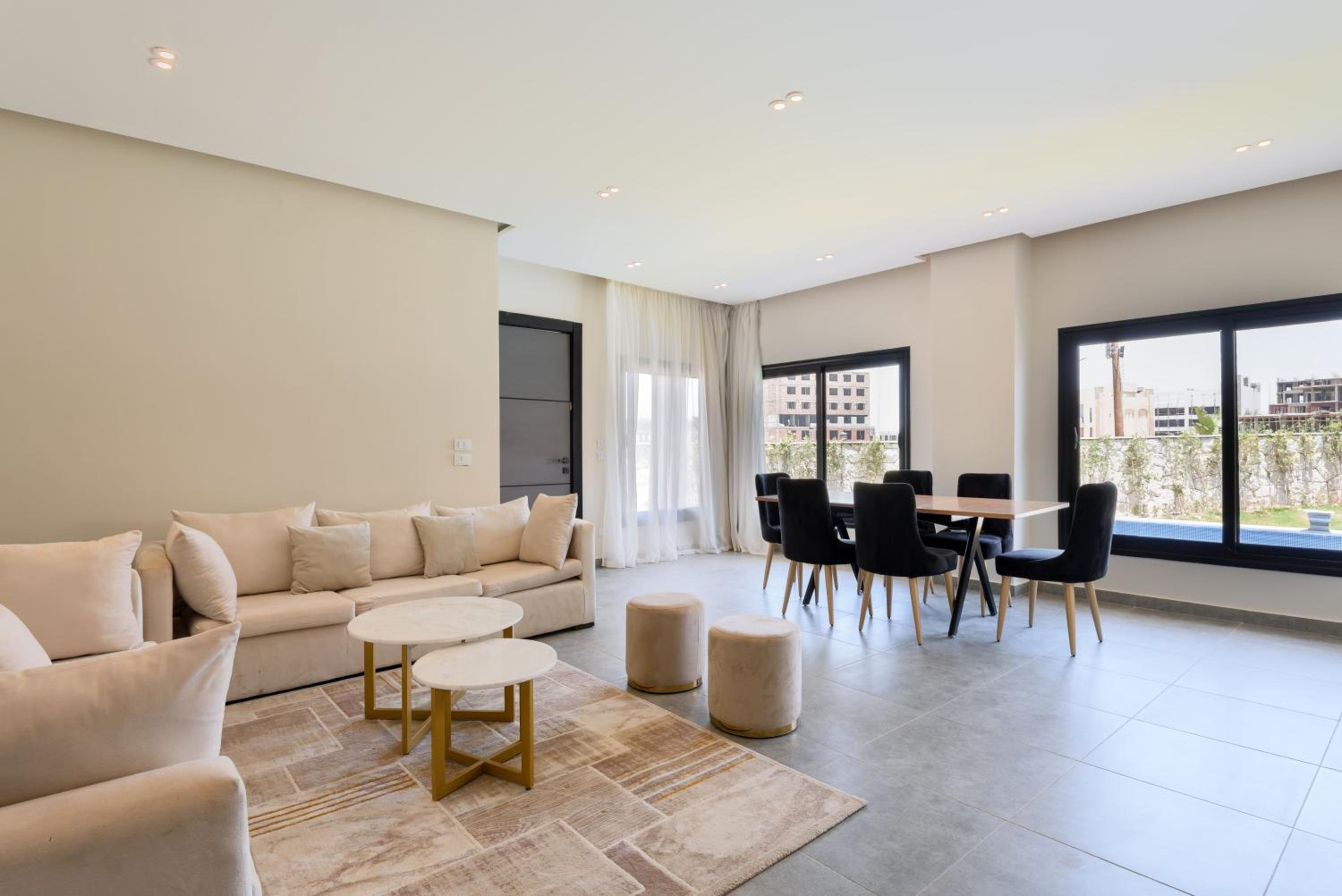 Golden 4BR Villas by Travelholic