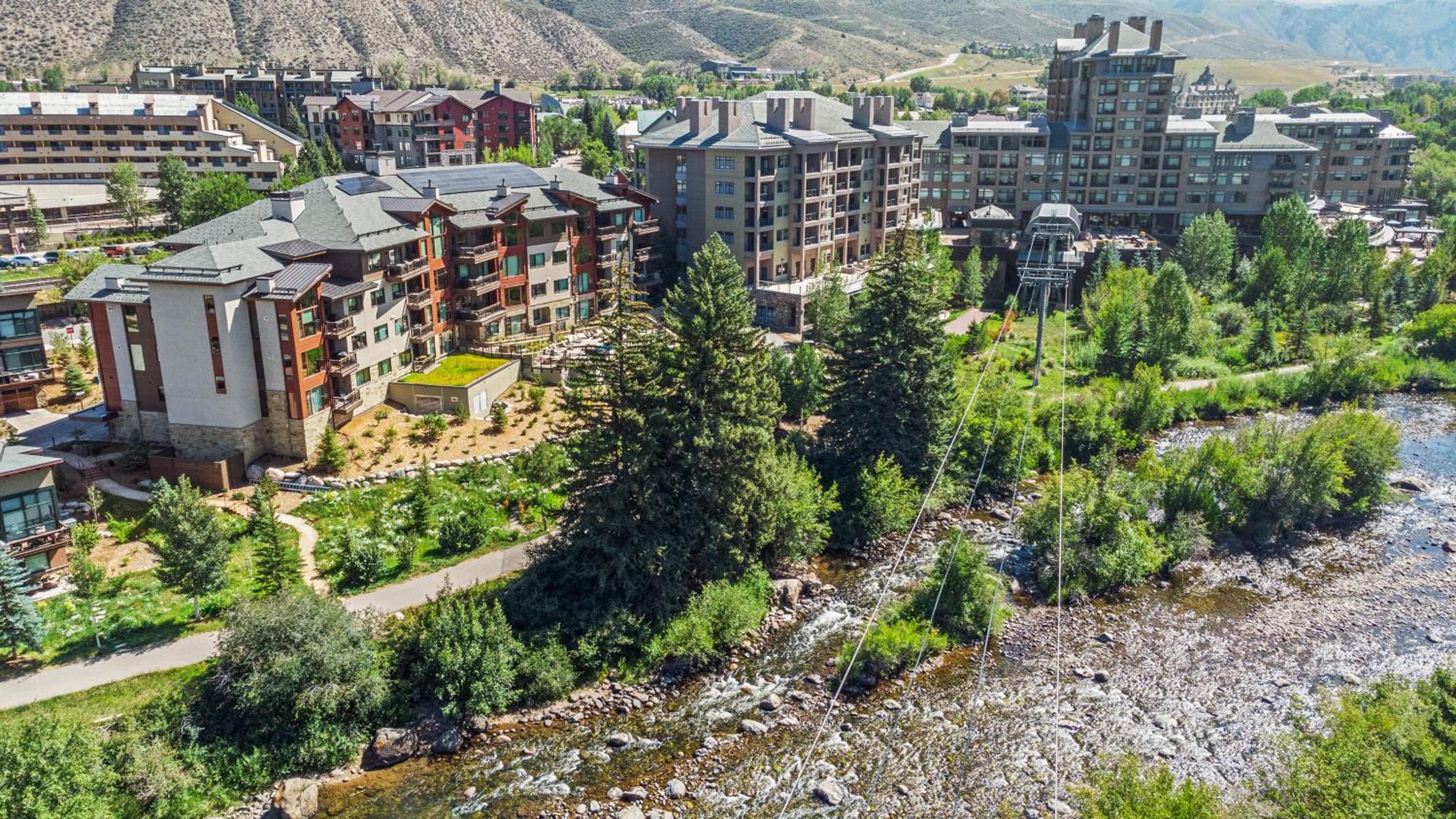 Riverfront Lodge 308 by East West Hospitality view 2