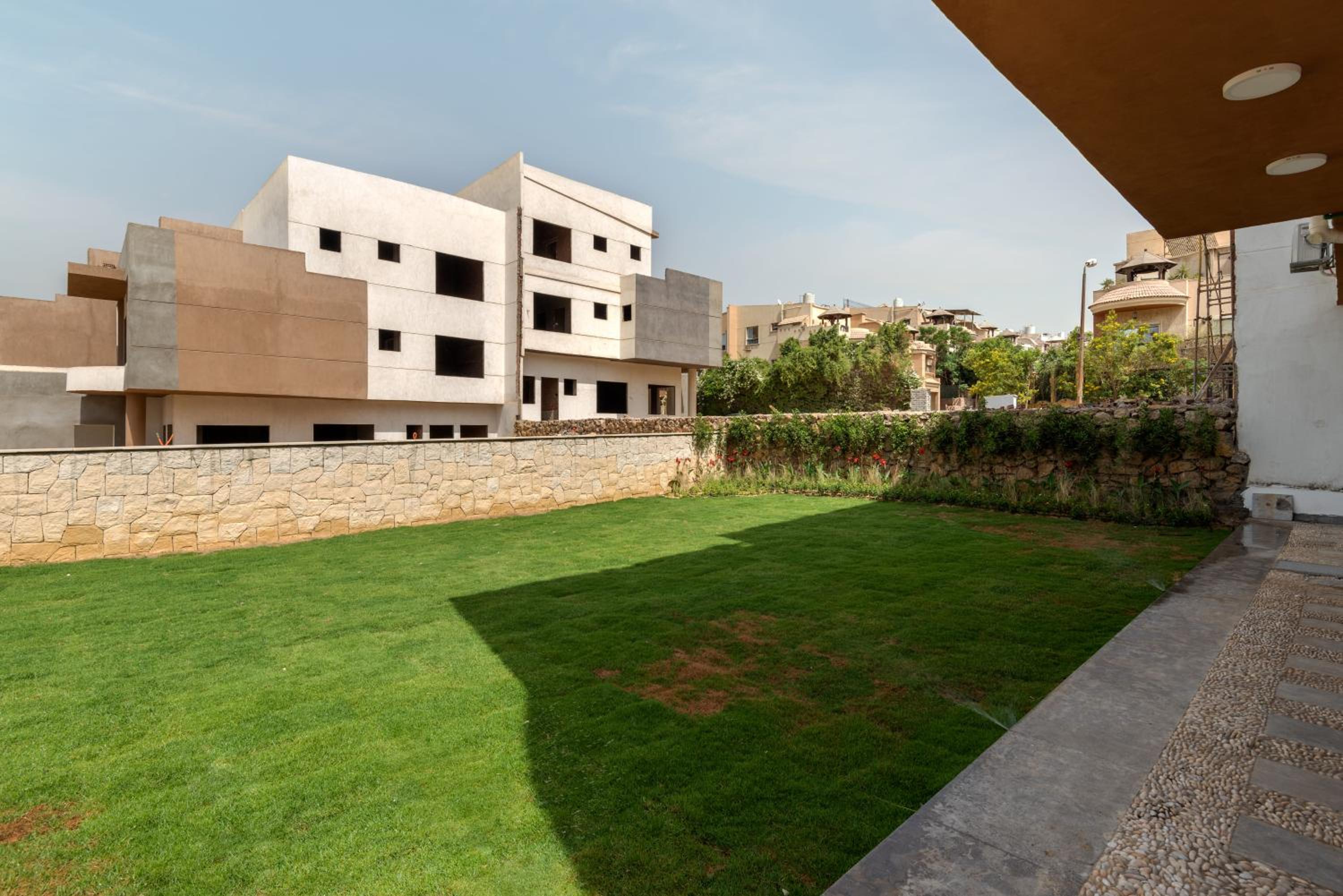 Golden 4BR Villas by Travelholic