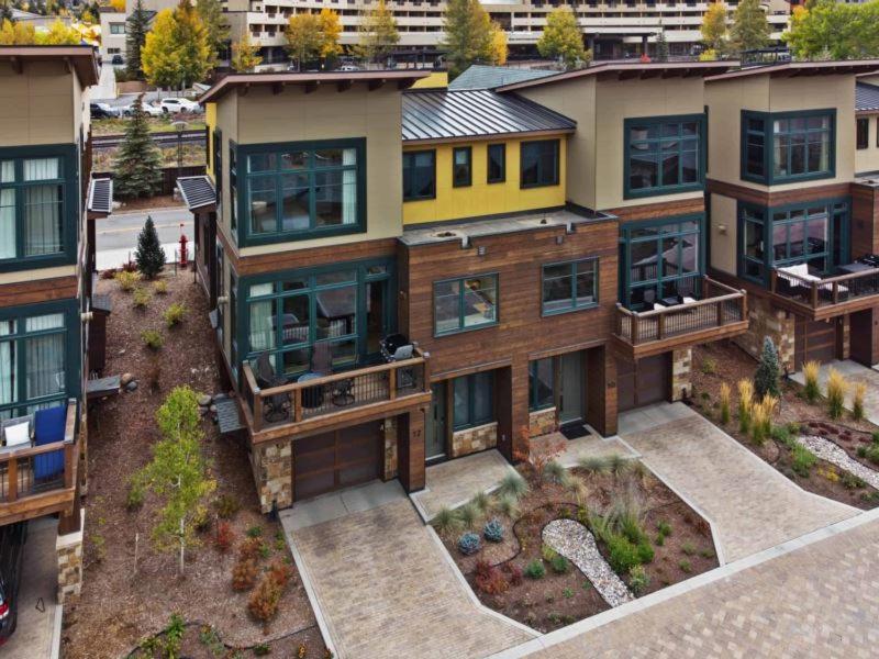 Riverfront Townhome 12 by East West Hospitality view 4