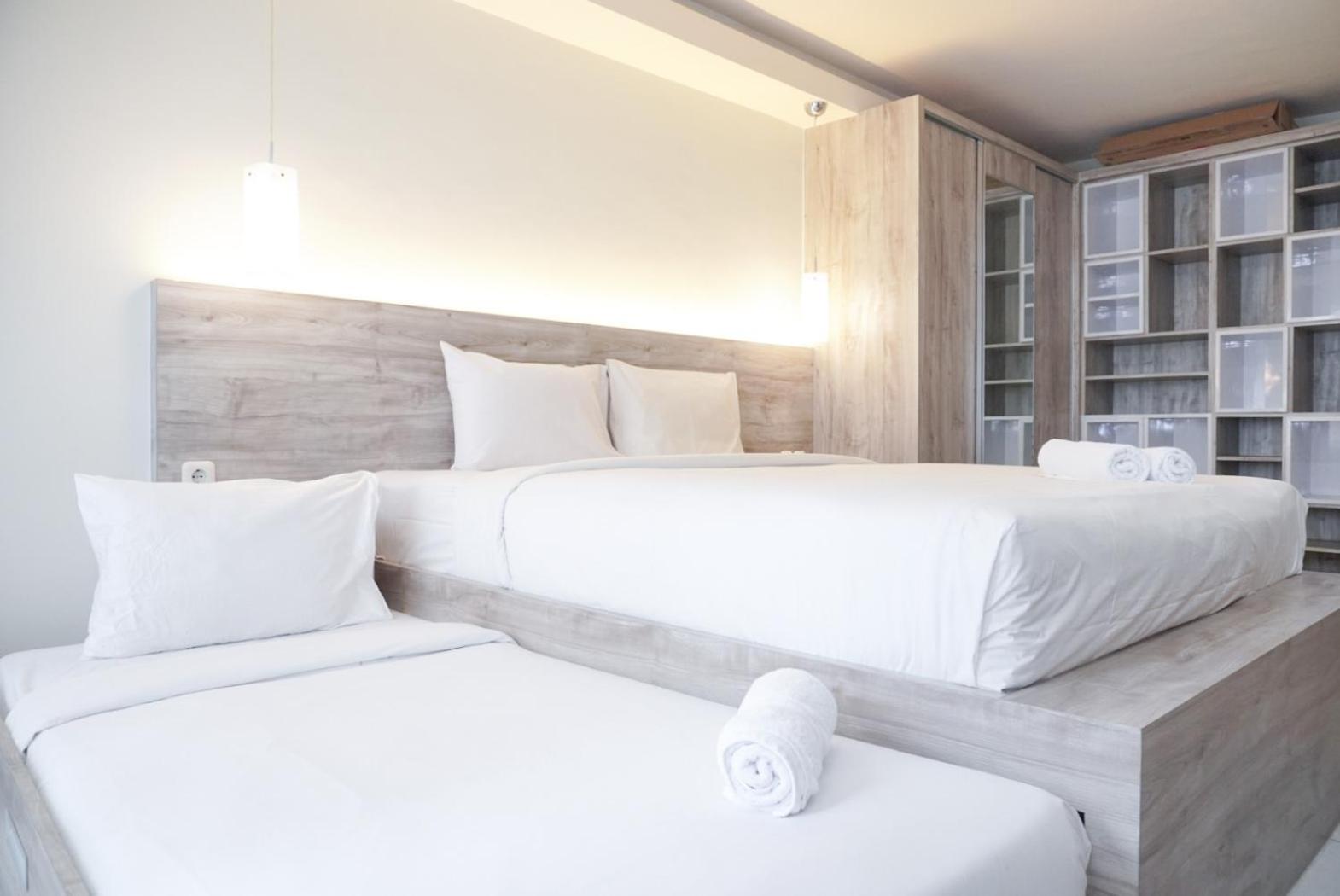 Comfort and Minimalist Studio at Amethyst Apartment By Travelio view 2