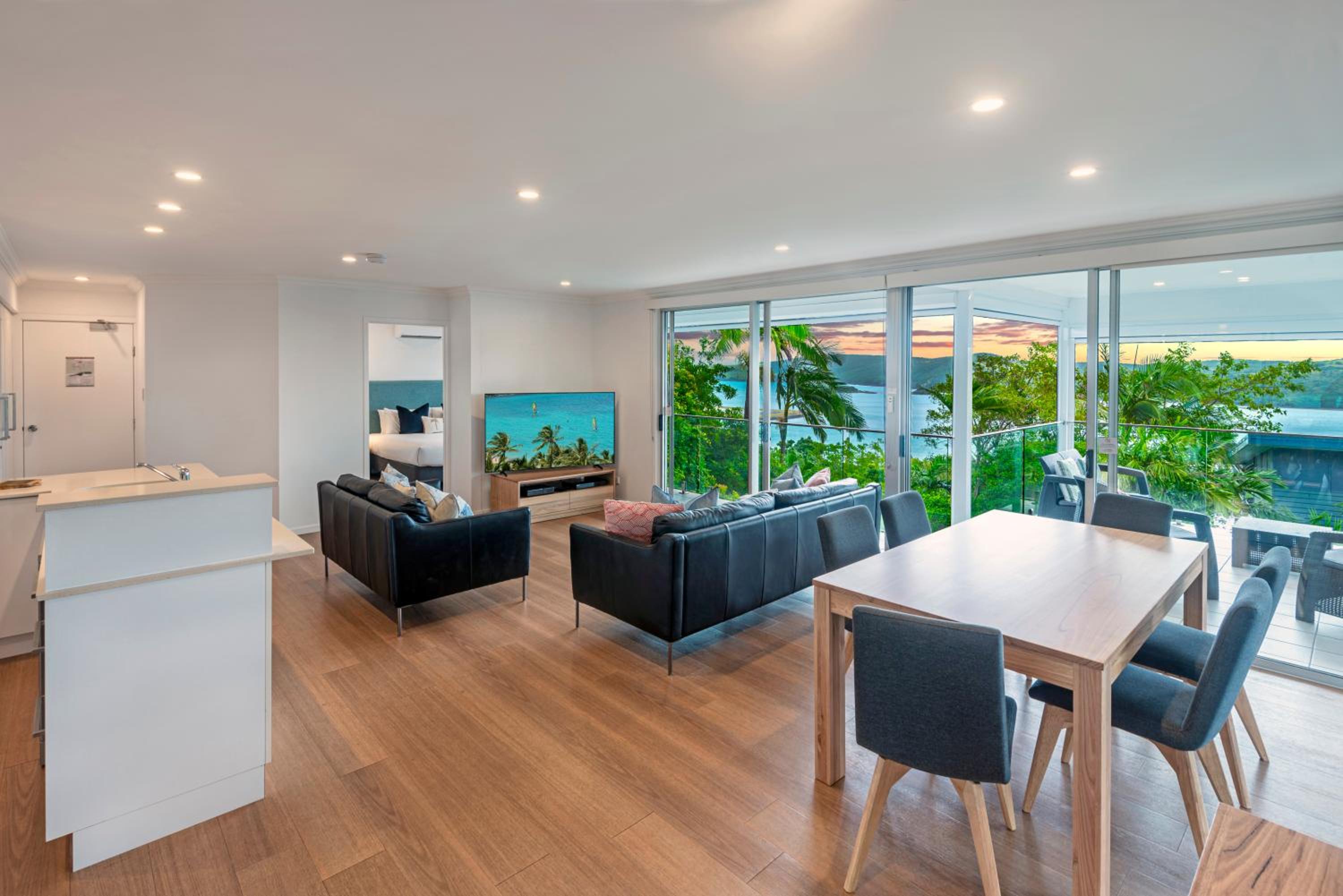 Oasis Apartments on Hamilton Island by HIHA