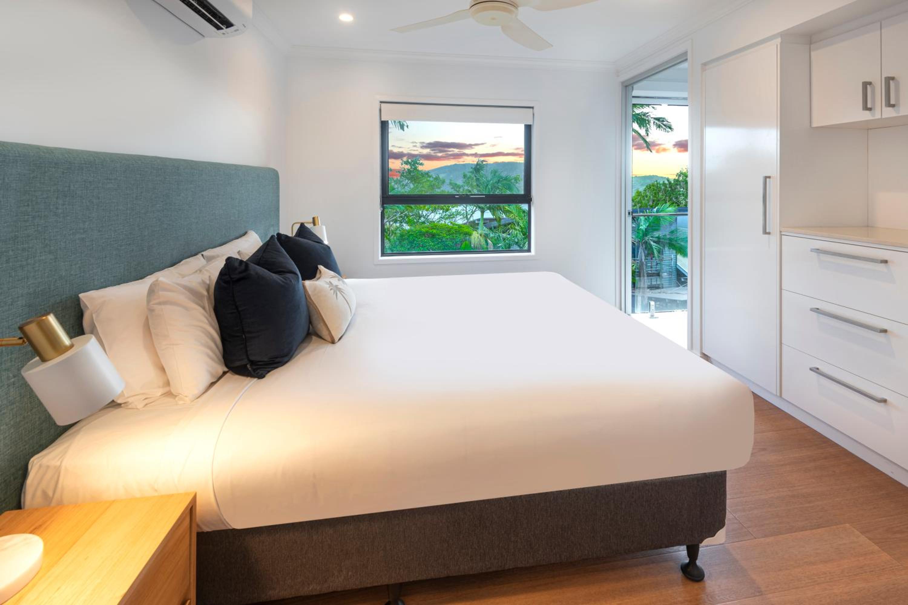 Oasis Apartments on Hamilton Island by HIHA