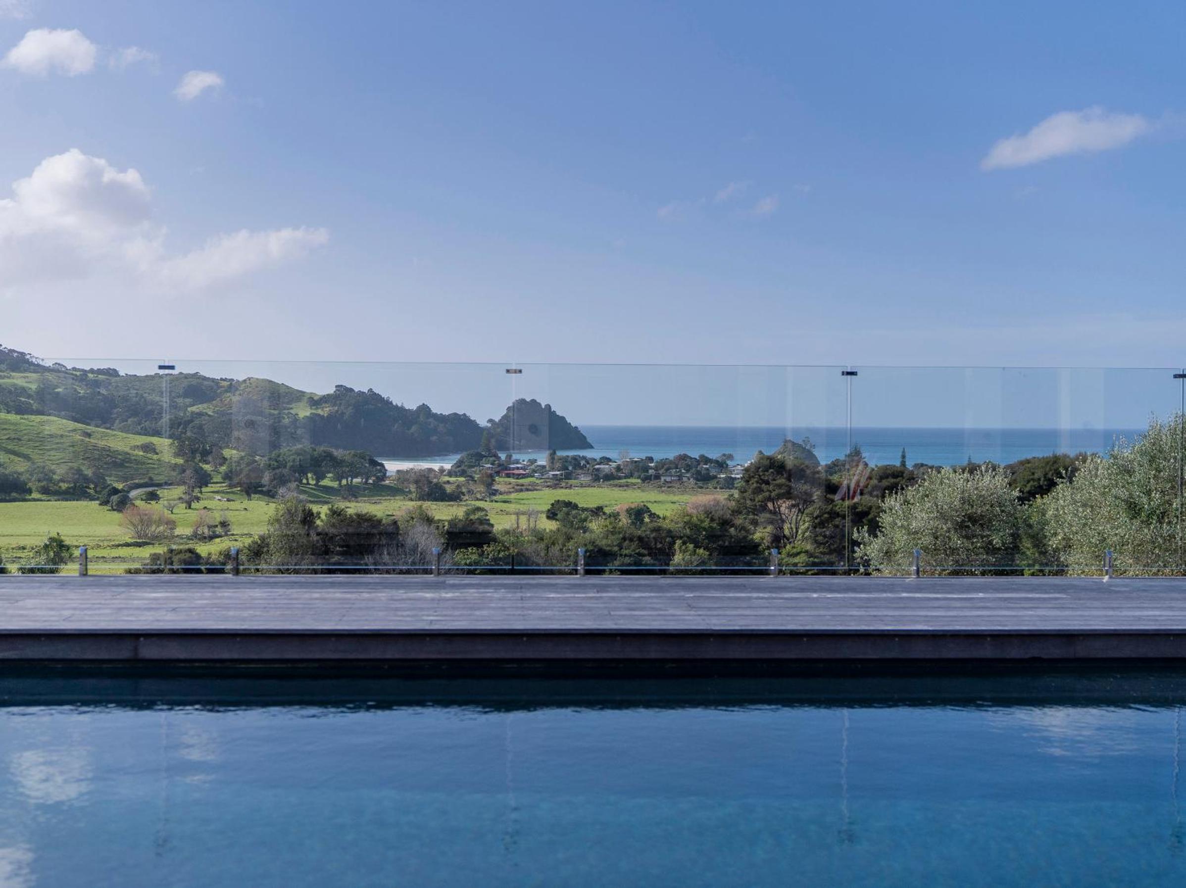 Te Punga Lodge - Whangapoua Beach Luxury Villa view 4