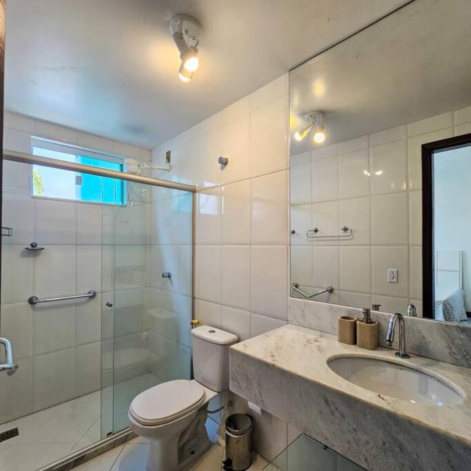 Casa de Praia com 5 quartos e Piscina em Guarajuba Bahia
