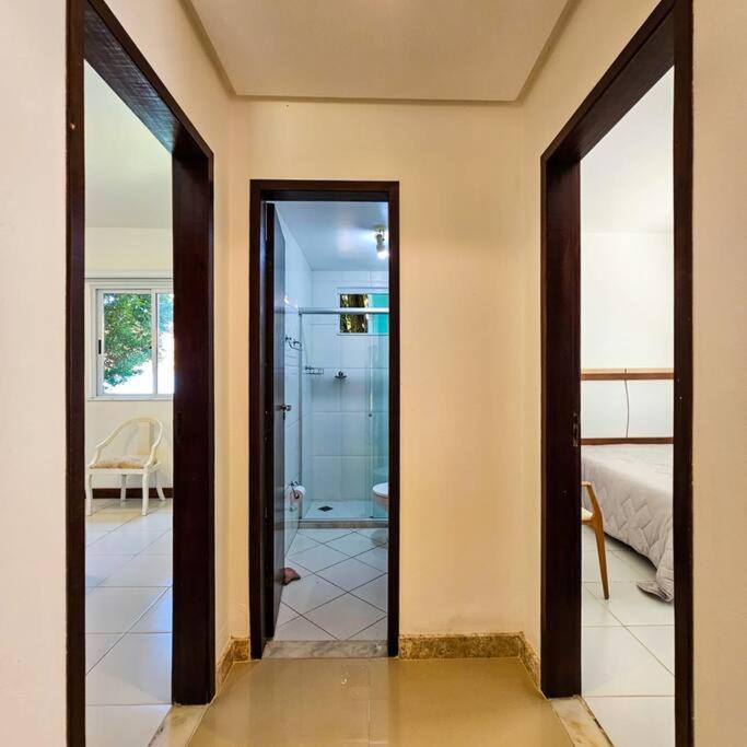 Casa de Praia com 5 quartos e Piscina em Guarajuba Bahia