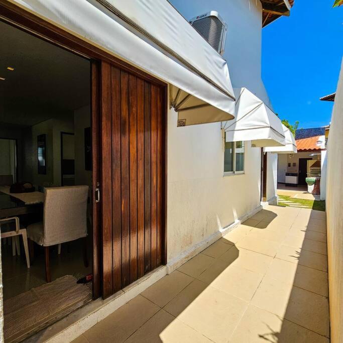 Casa de Praia com 5 quartos e Piscina em Guarajuba Bahia