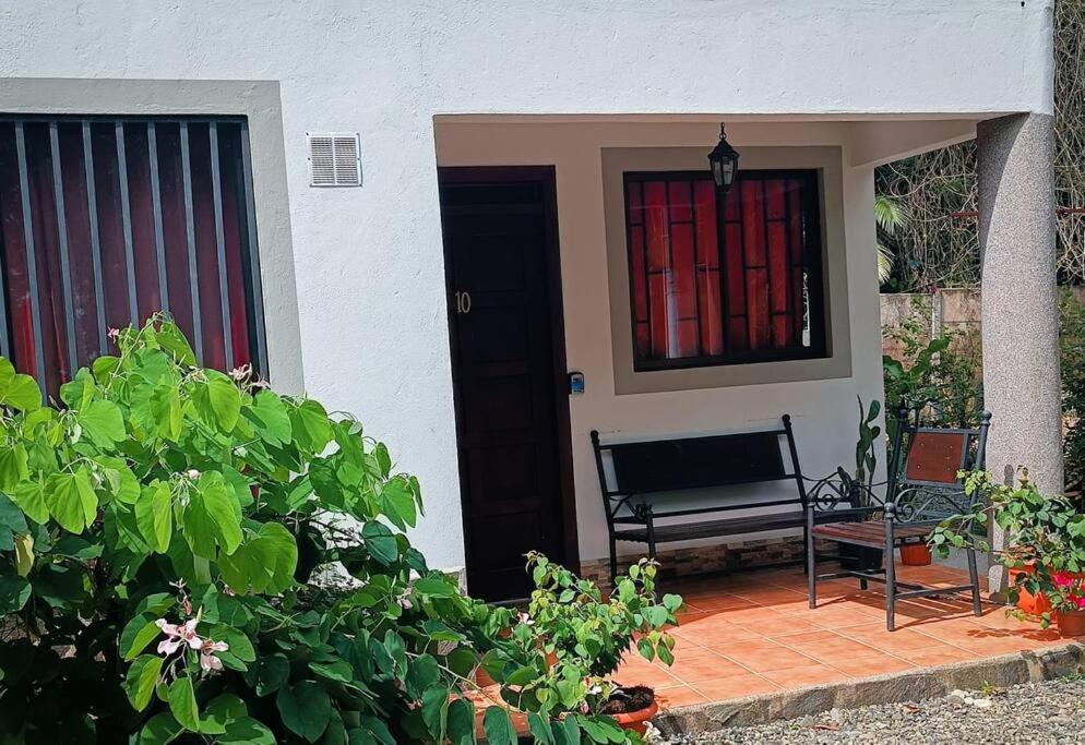 BEACH FLAT LINDIA in MANUEL ANTONIO