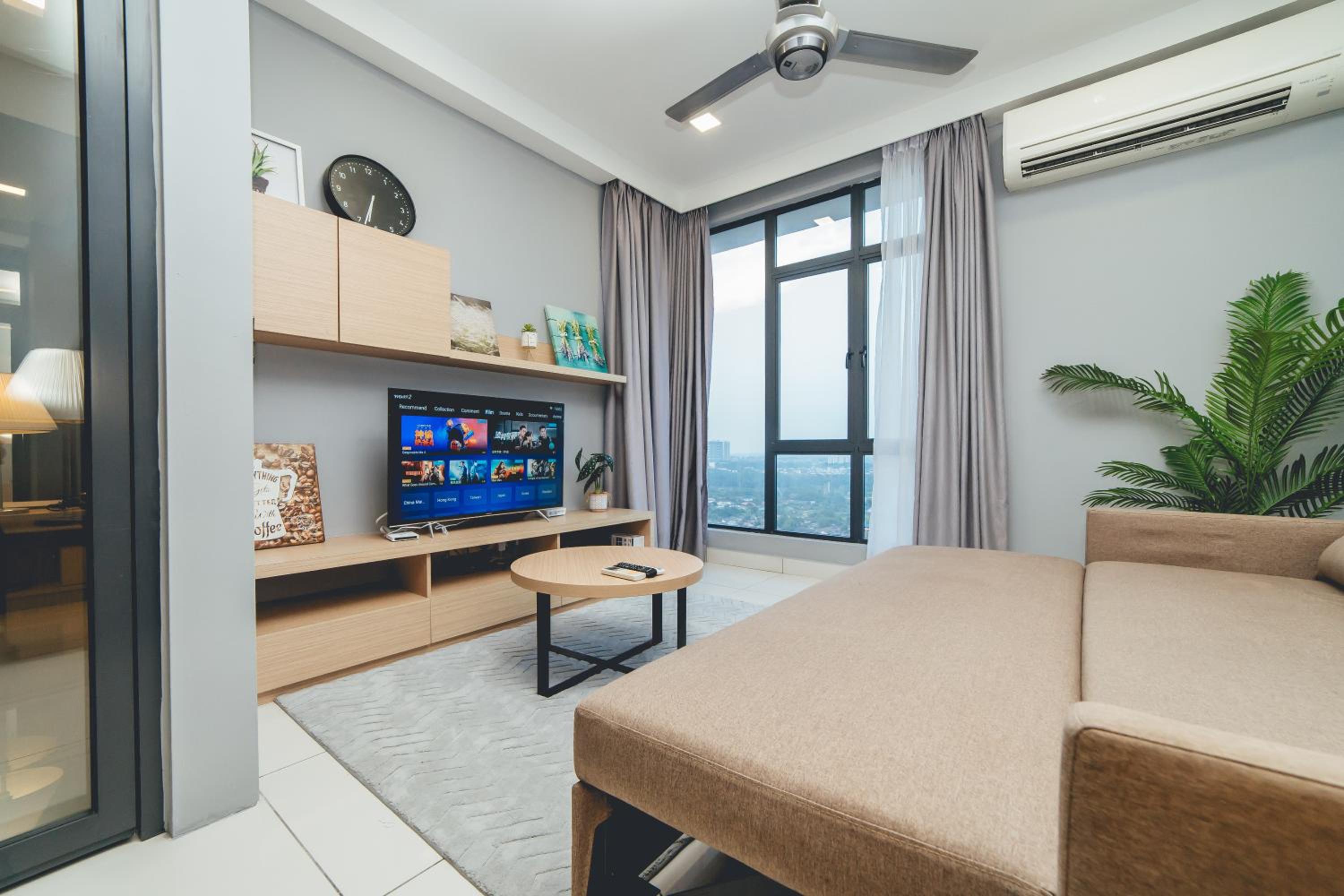 1Tebrau Serenity Studio Suite nr Columbia Hospital by Our Stay