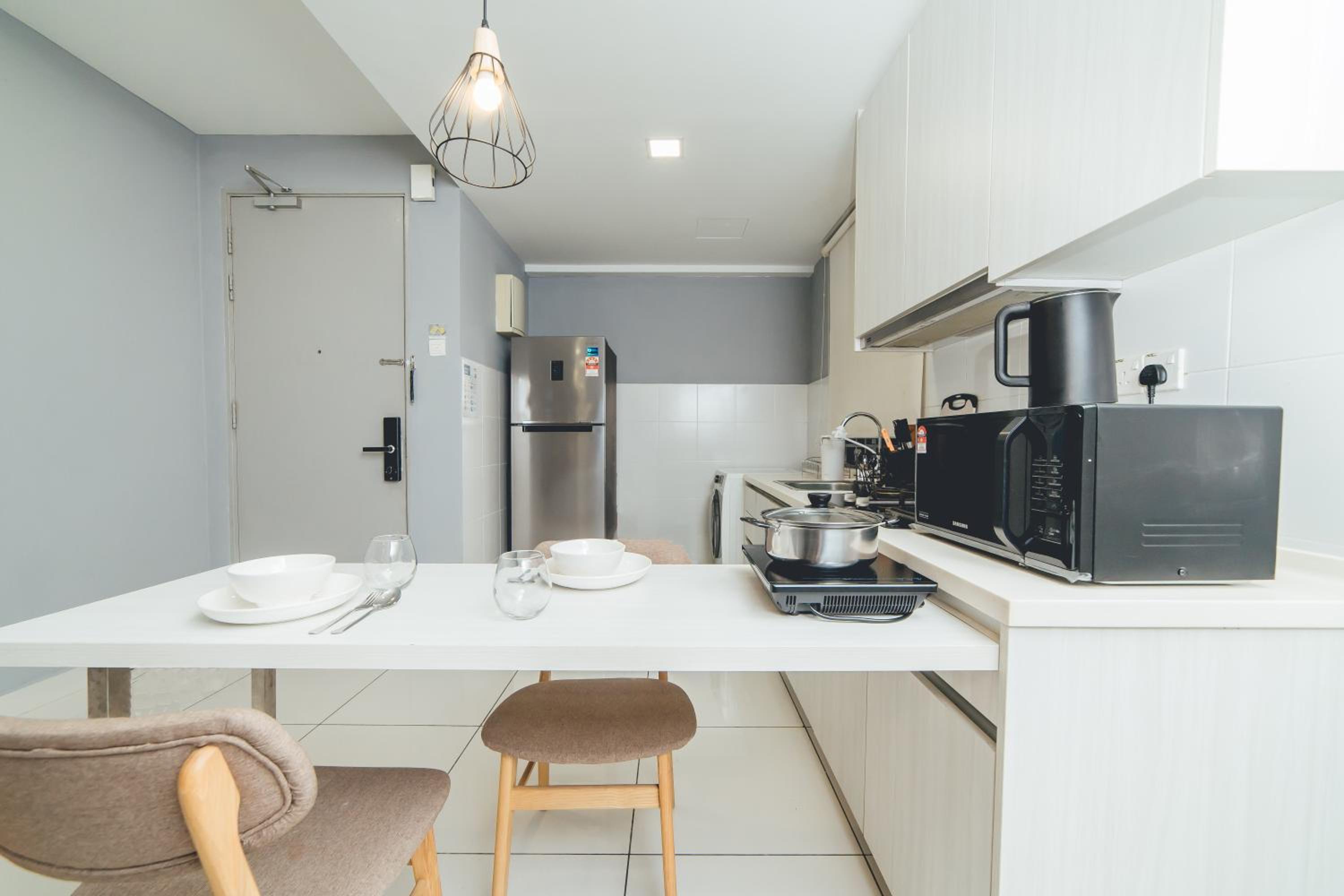 1Tebrau Serenity Studio Suite nr Columbia Hospital by Our Stay