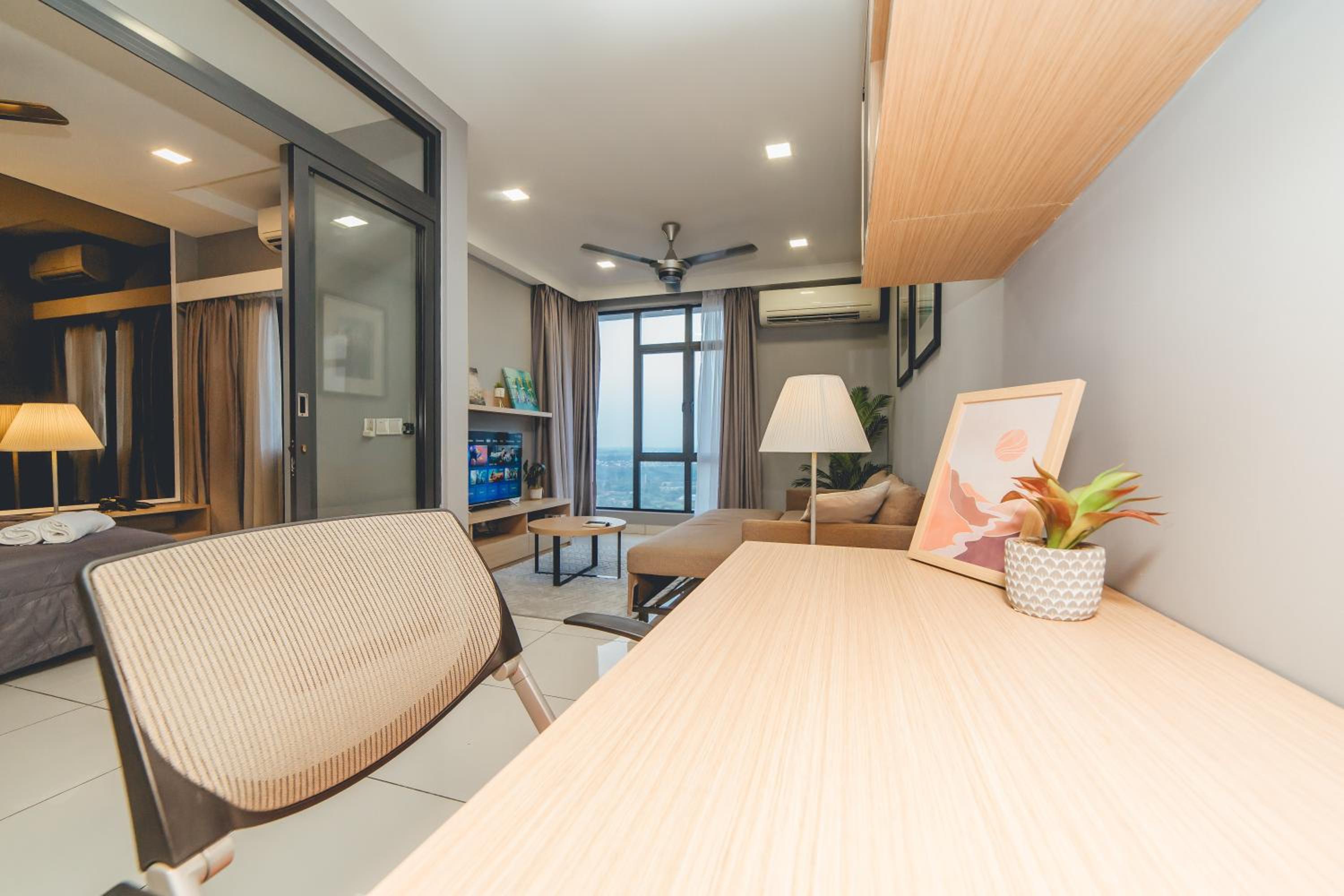 1Tebrau Serenity Studio Suite nr Columbia Hospital by Our Stay