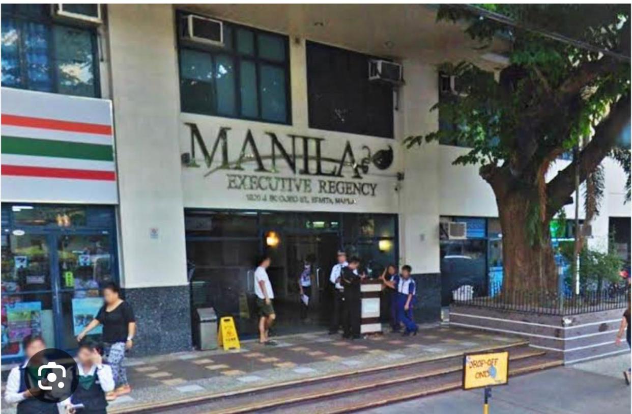 COMFY 1-BR Condo near SLEC, US Embassy, Malls,Park view 4