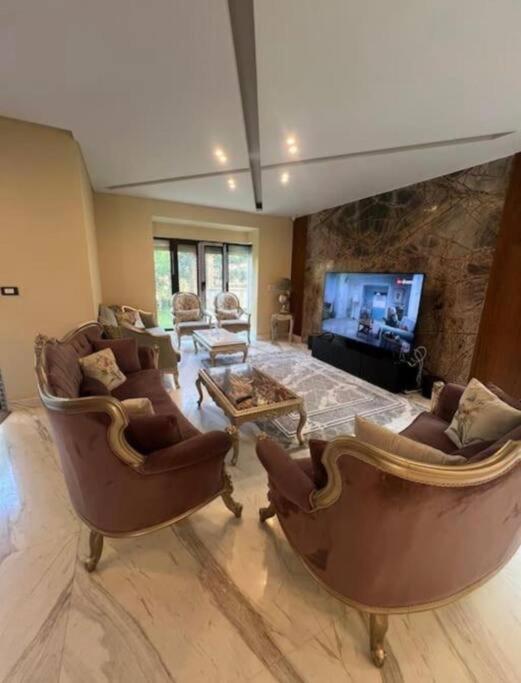 Elegant 3-Floor Villa with Private Garden in Westown, SODIC Beverly Hills, Sheikh Zayed view 3