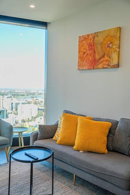 Australia108 High Level Apt 2 bedrooms with parking