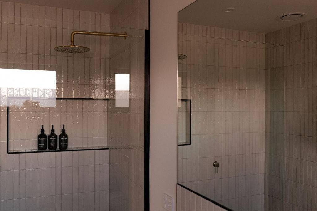 House Peron - Bayside Luxury
