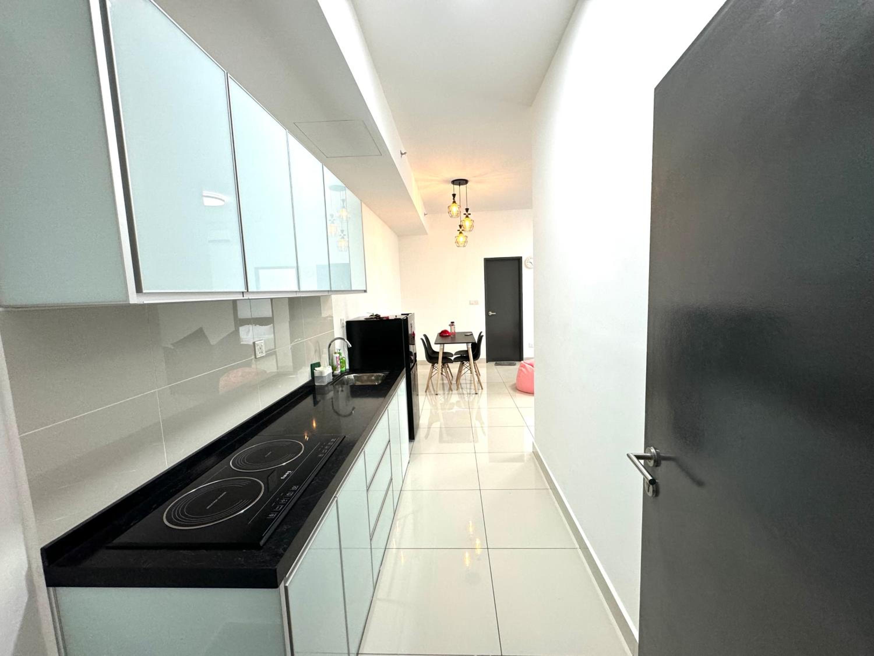 REENHOMESTAY Edu Sentral Setia Alam Shah Alam photo 6