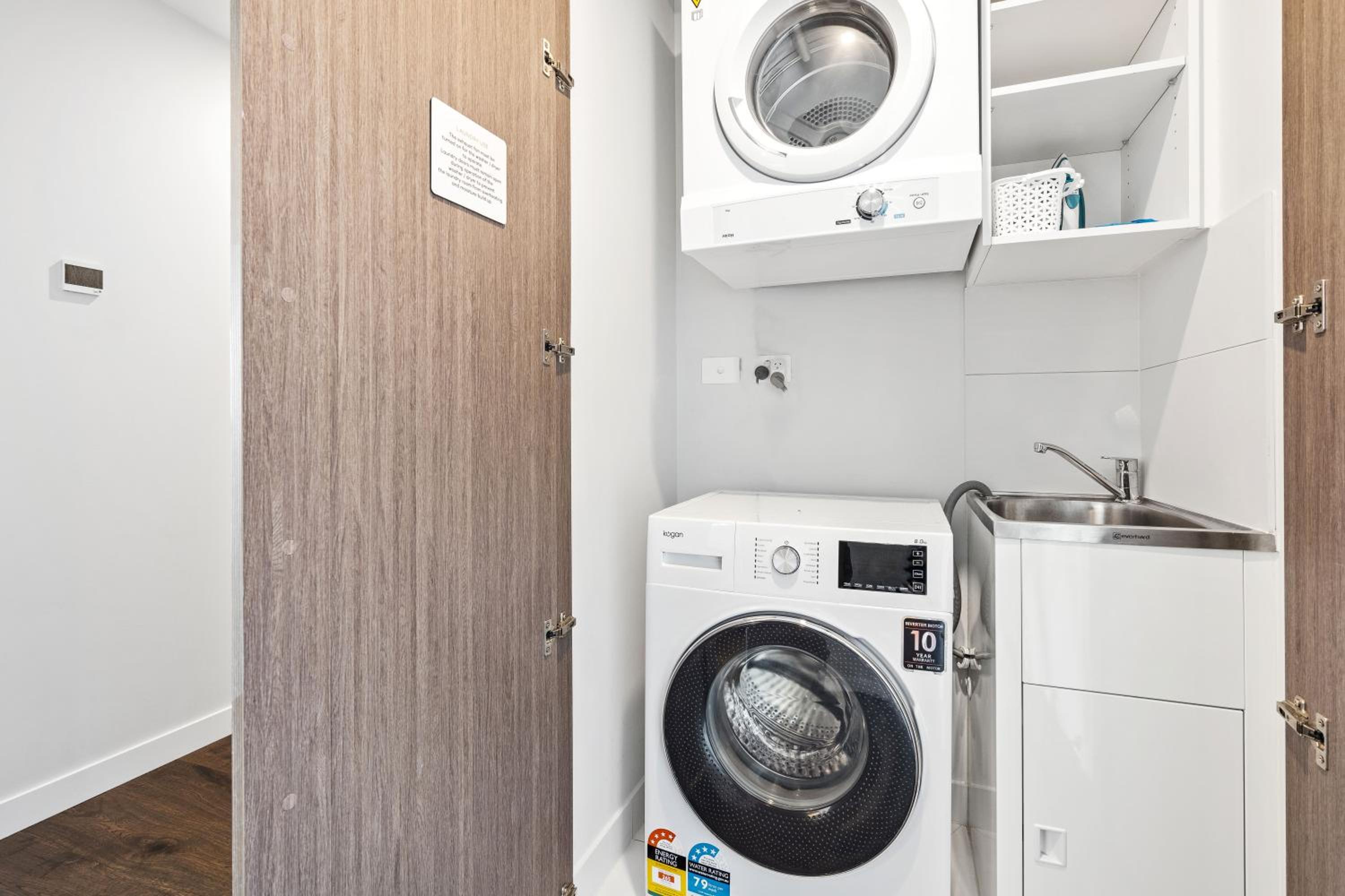 2 Bedroom 1 Bathroom Private Apartments at Casino - PAID PARKING ONLY