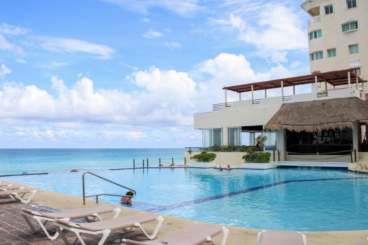 Villa Delfines, frente al mar