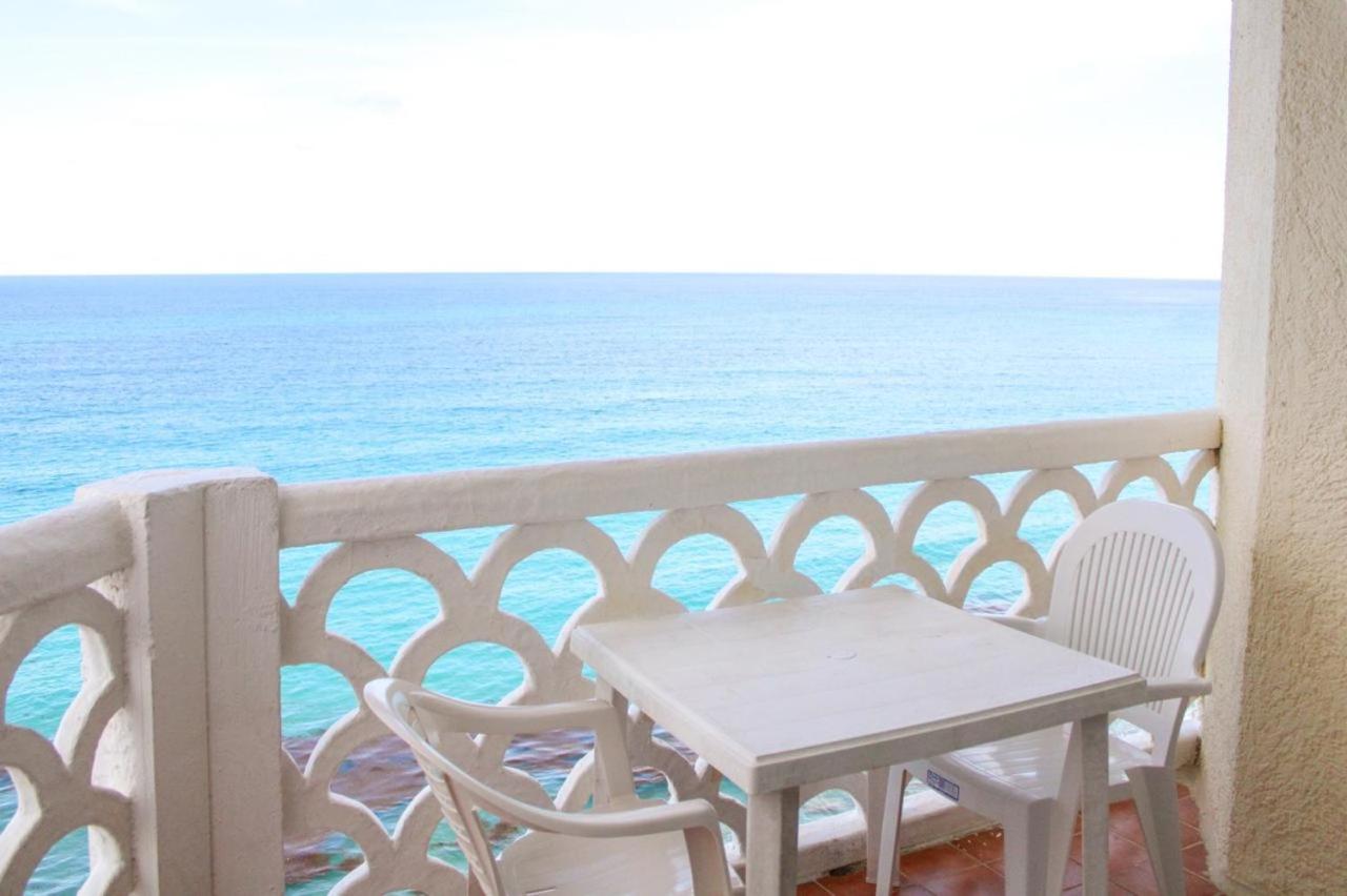 Villa Delfines, frente al mar