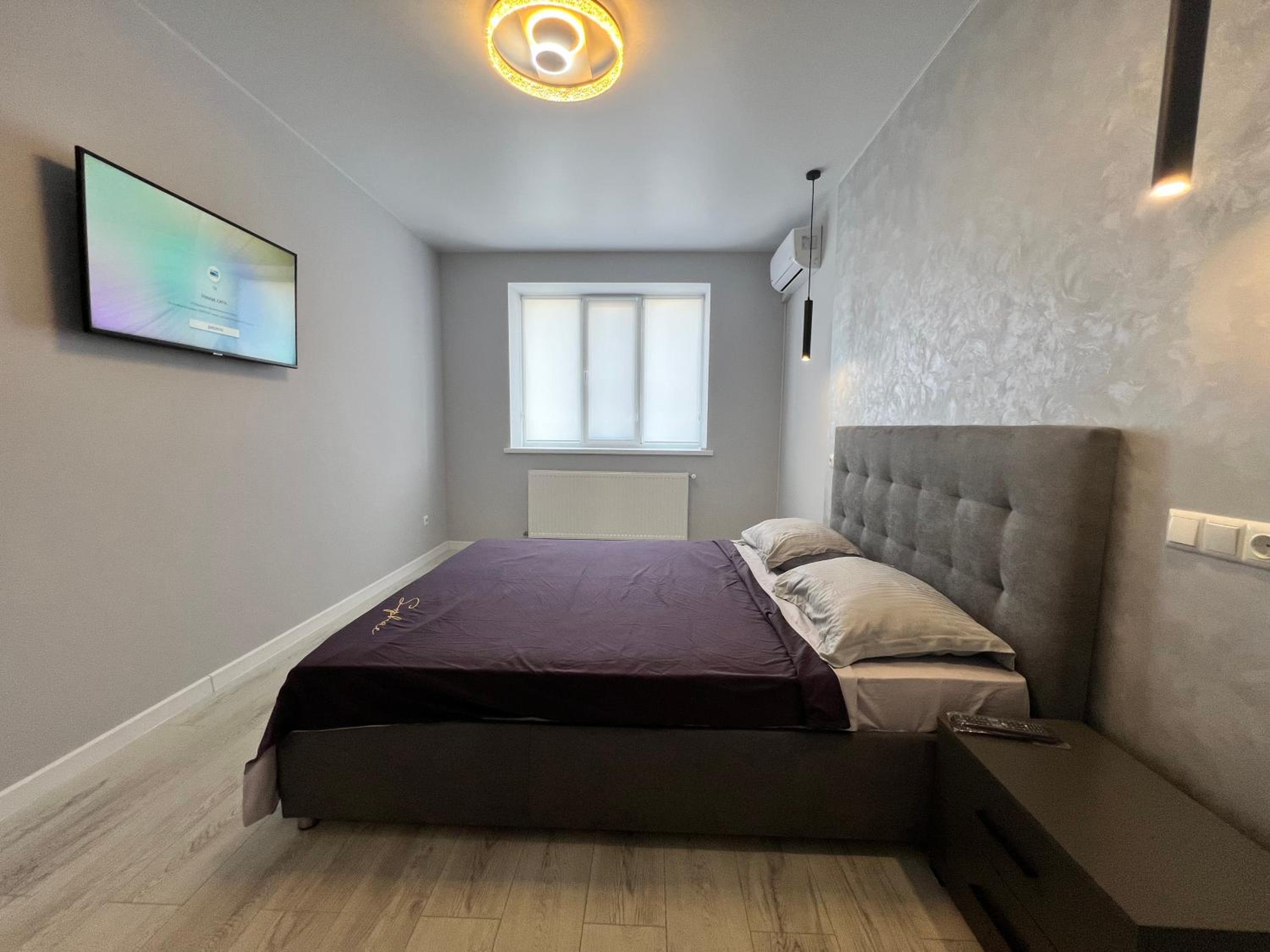 Gold Apartment Vysochana18