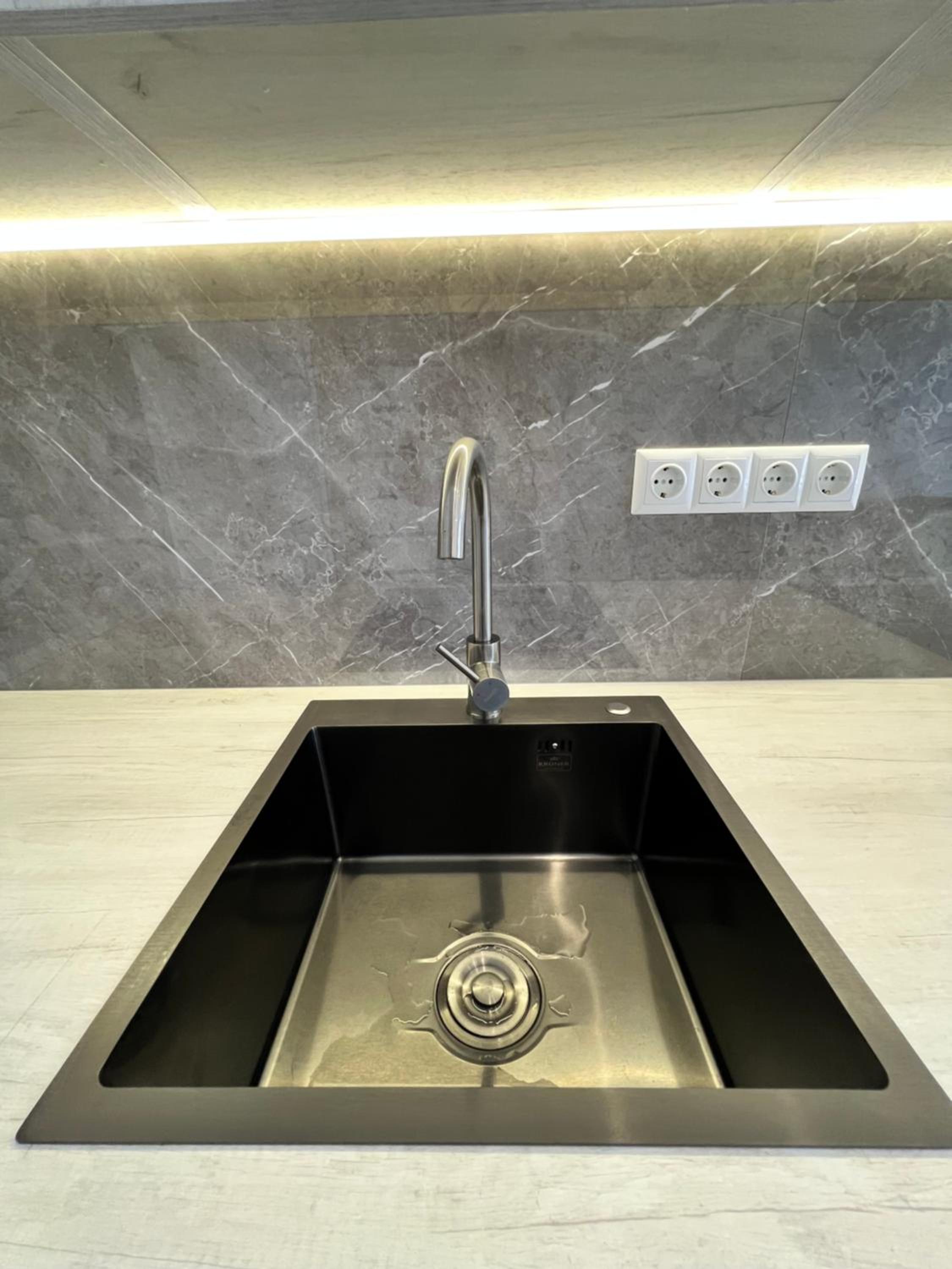 Gold Apartment Vysochana18