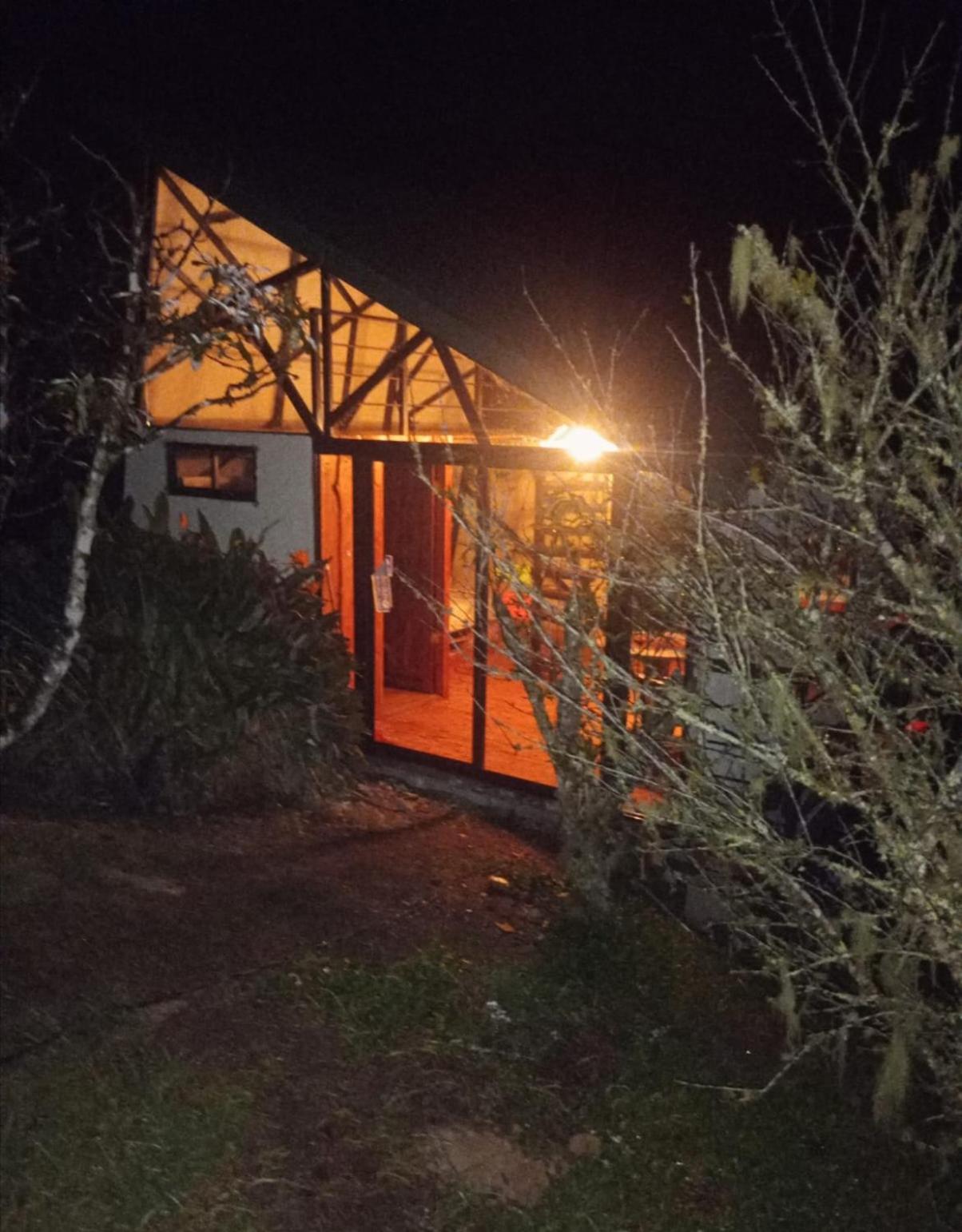 Chalet con piscina Las Flores