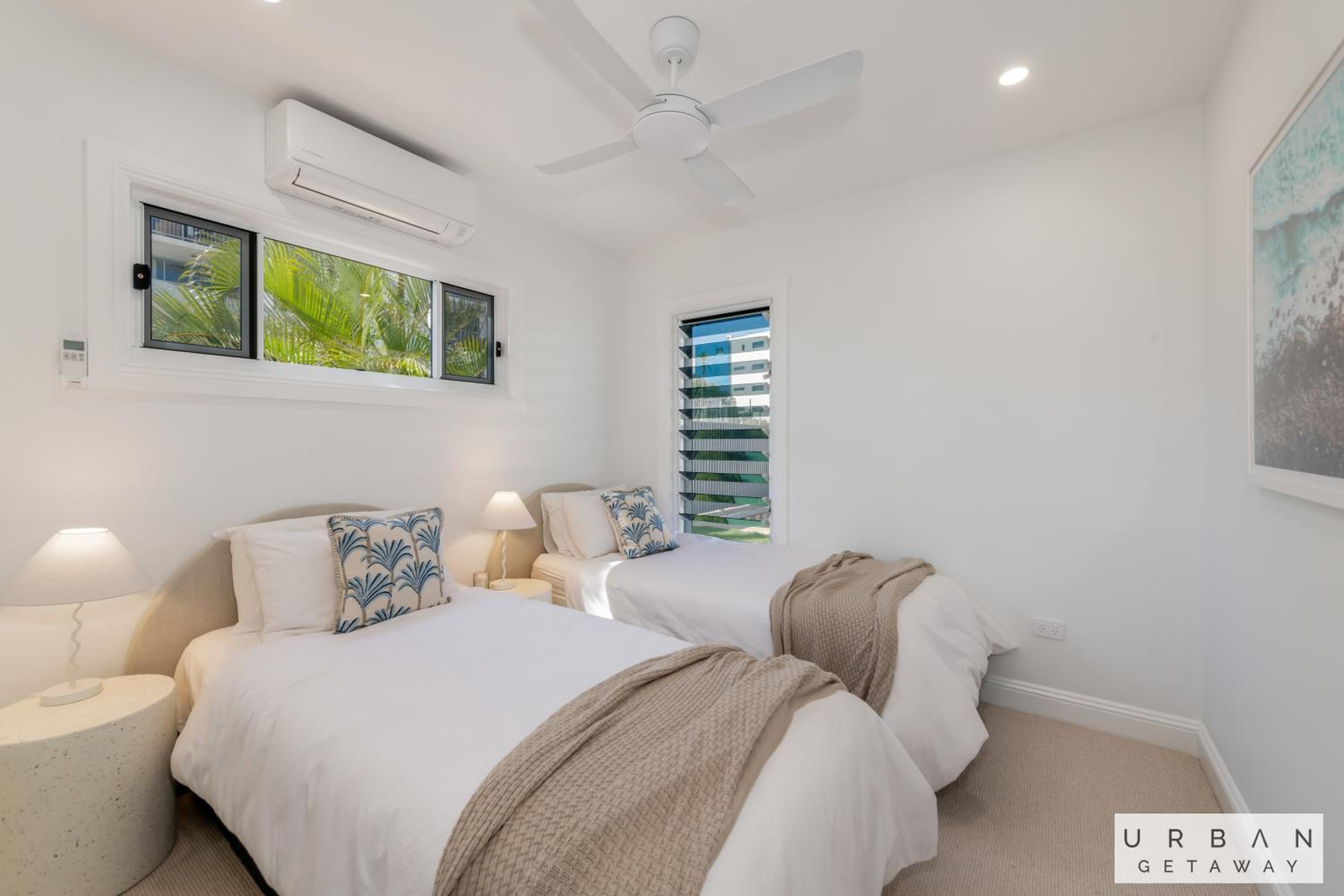 Bargara Coastal Luxe Aircon, Outside Pet, Sleeps 8