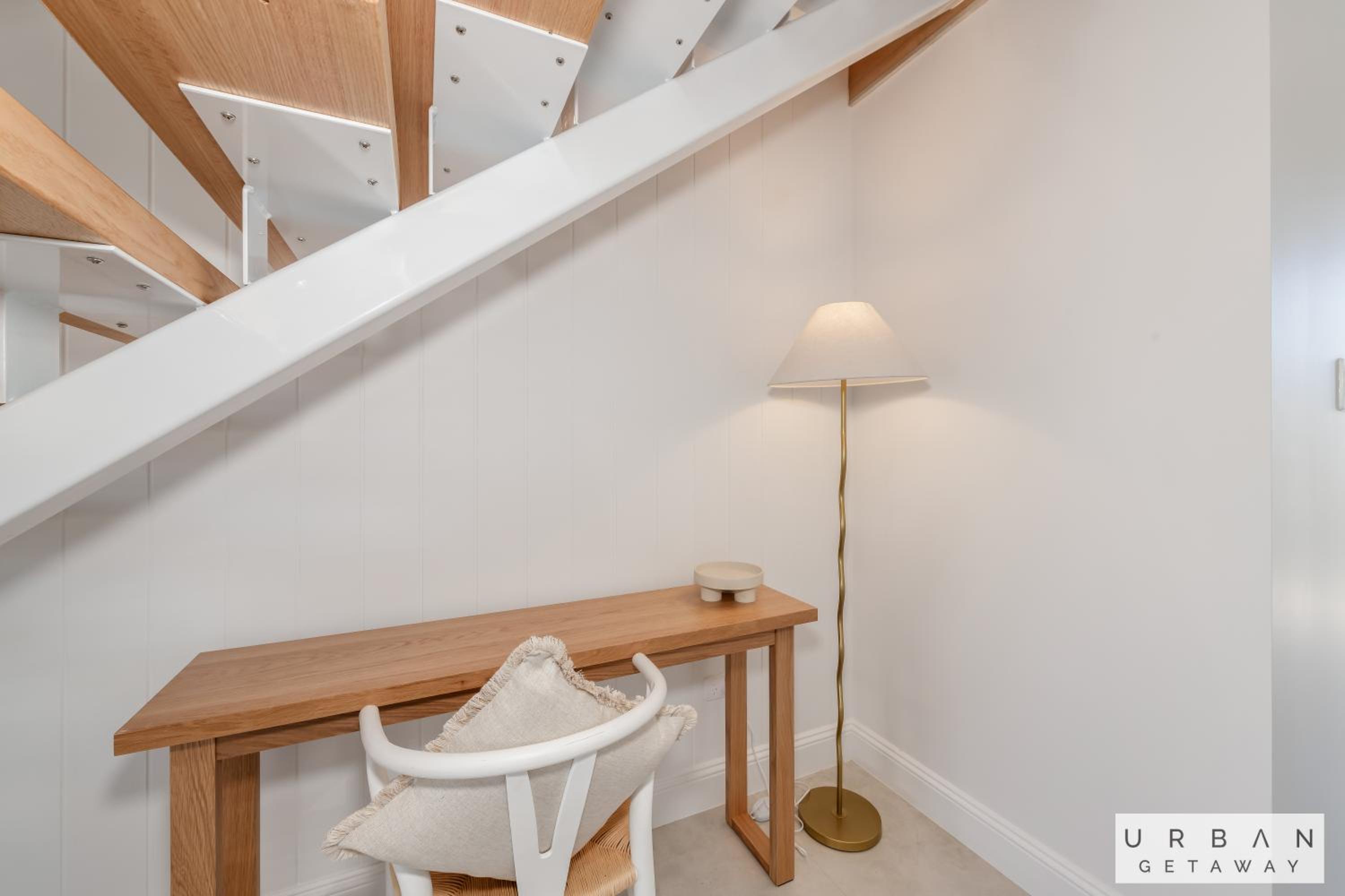 Bargara Coastal Luxe Aircon, Outside Pet, Sleeps 8