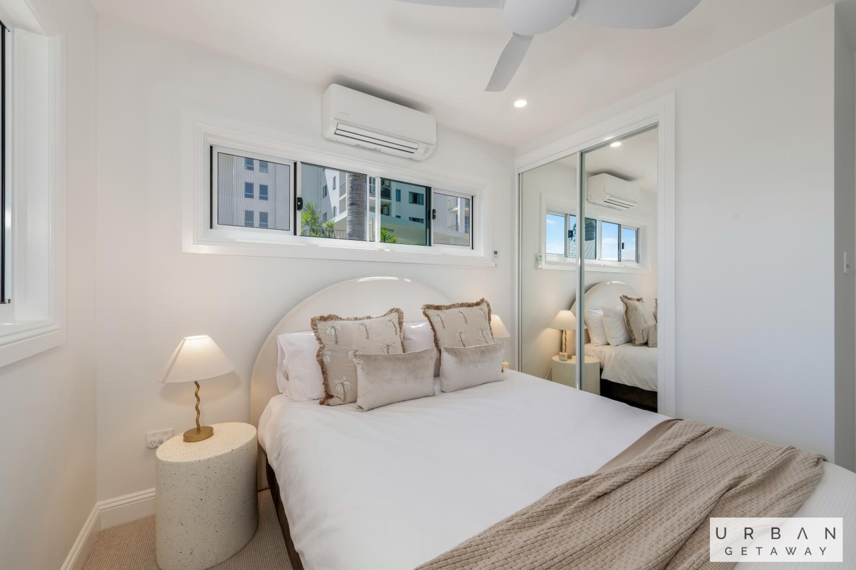 Bargara Coastal Luxe Aircon, Outside Pet, Sleeps 8