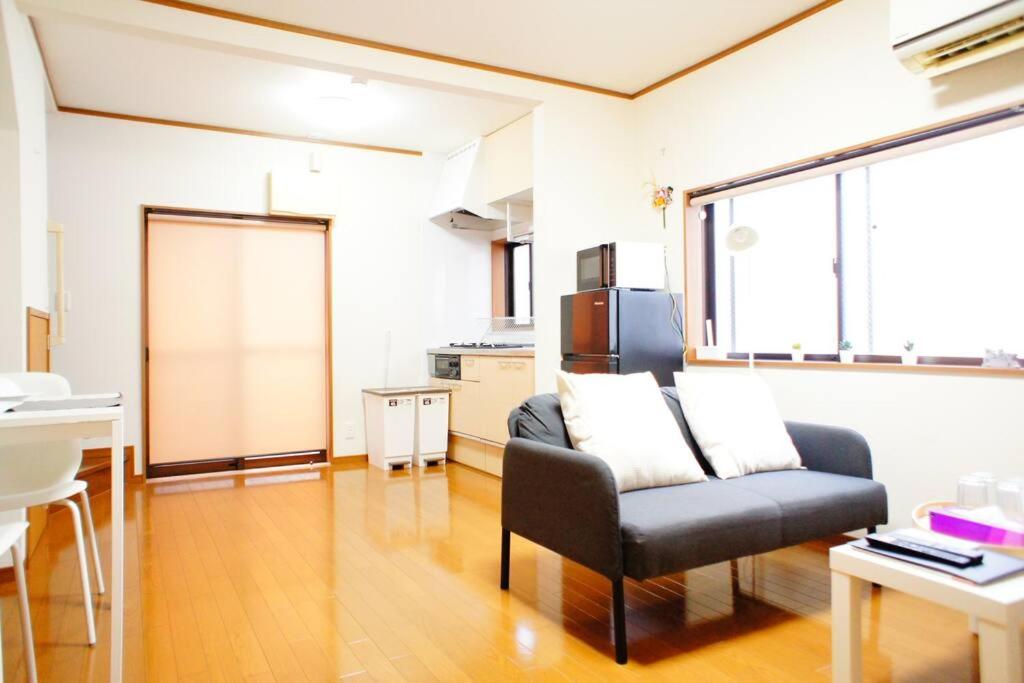 Holiday Akabane House - A Traditional Japanese House in Tokyo, with Direct Access to Shinjuku & Shibuya